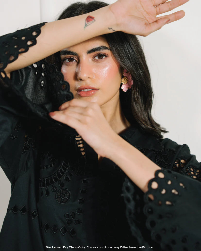 CHEVRE BLACK