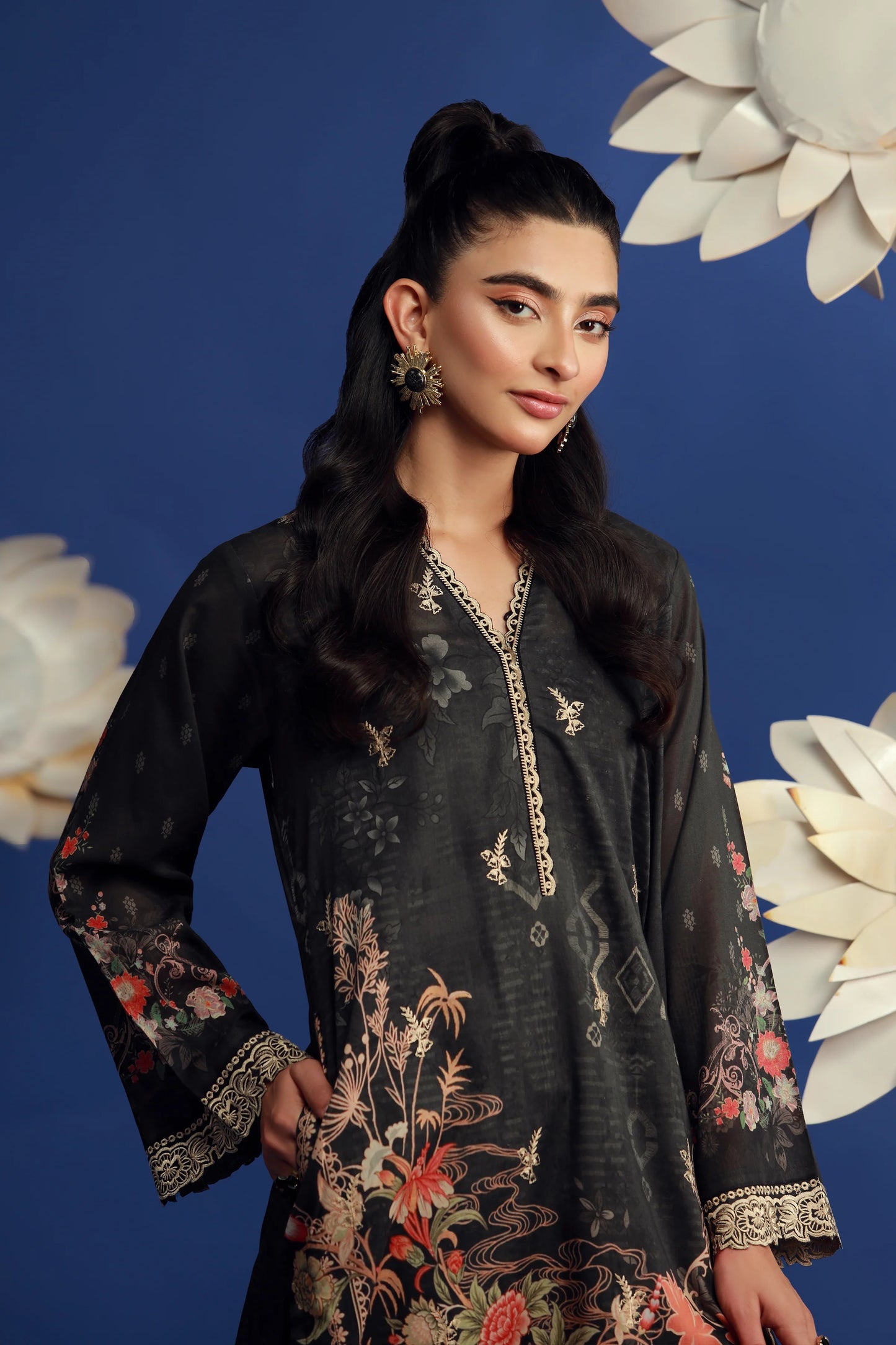 01 PIECE READY TO WEAR PRINTED EMBROIDRED SHIRT