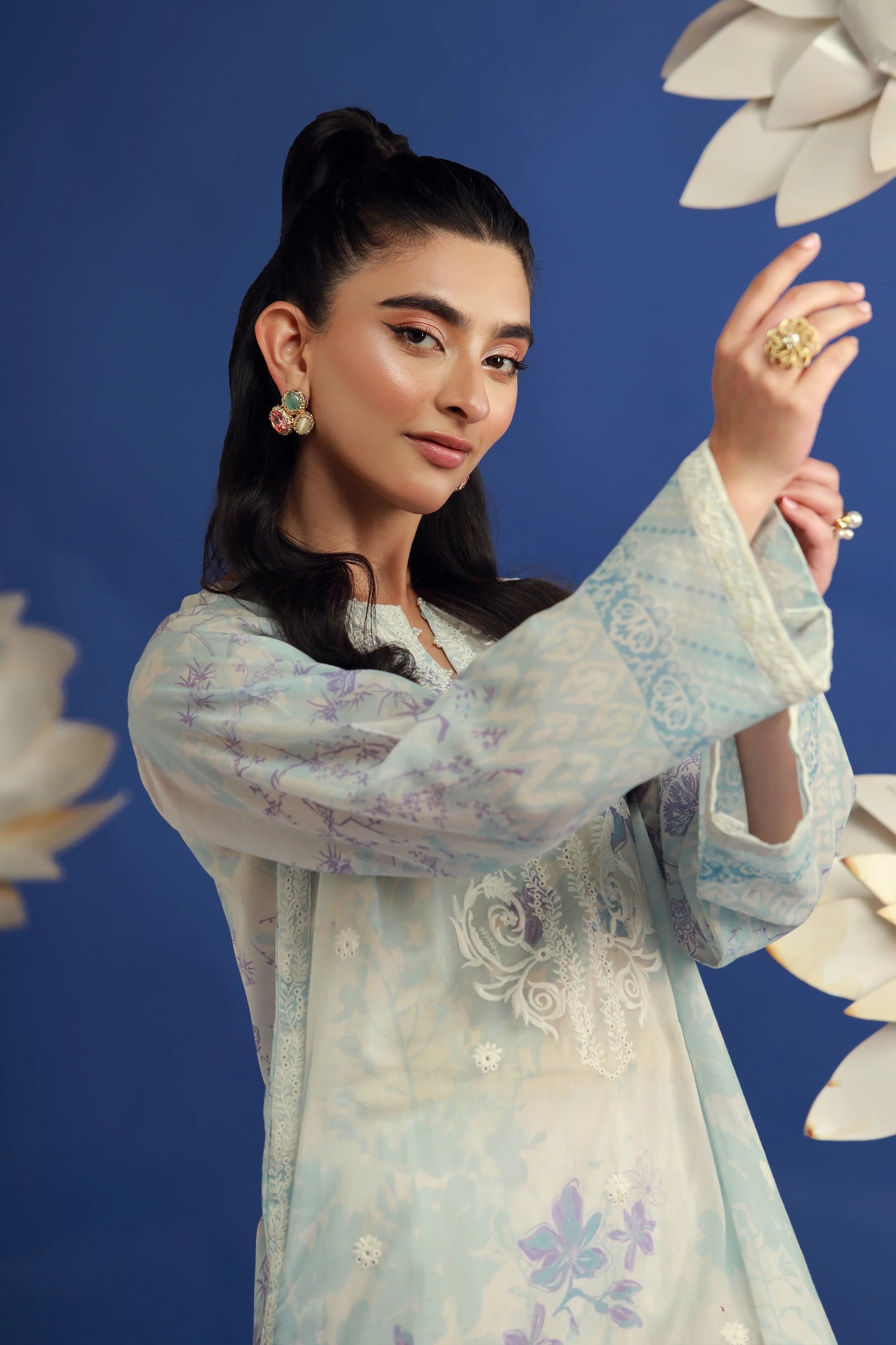 01 PIECE READY TO WEAR PRINTED EMBROIDERED SHIRT