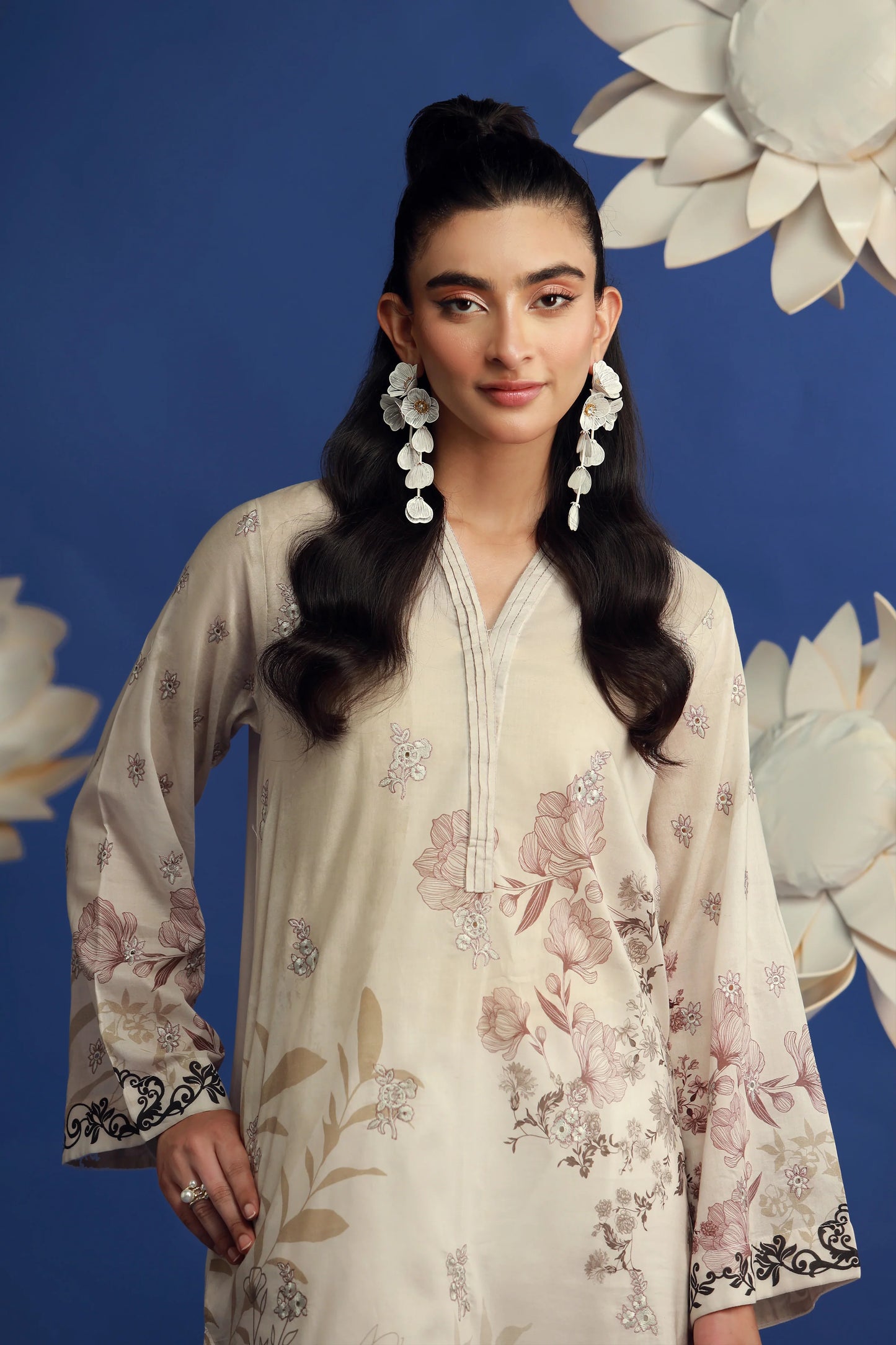 01 PIECE READY TO WEAR PRINTED EMBROIDERED SHIRT