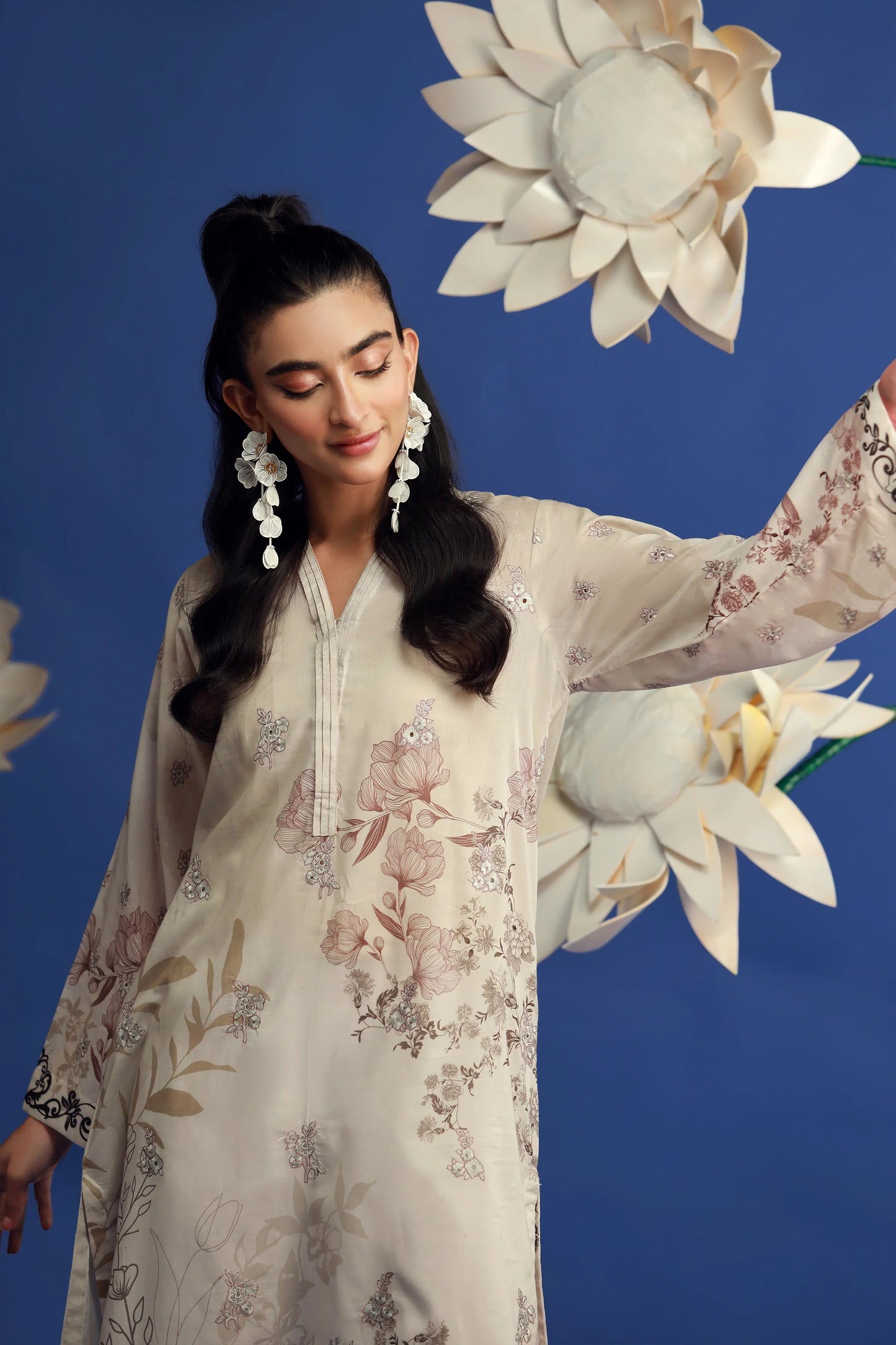 01 PIECE READY TO WEAR PRINTED EMBROIDERED SHIRT
