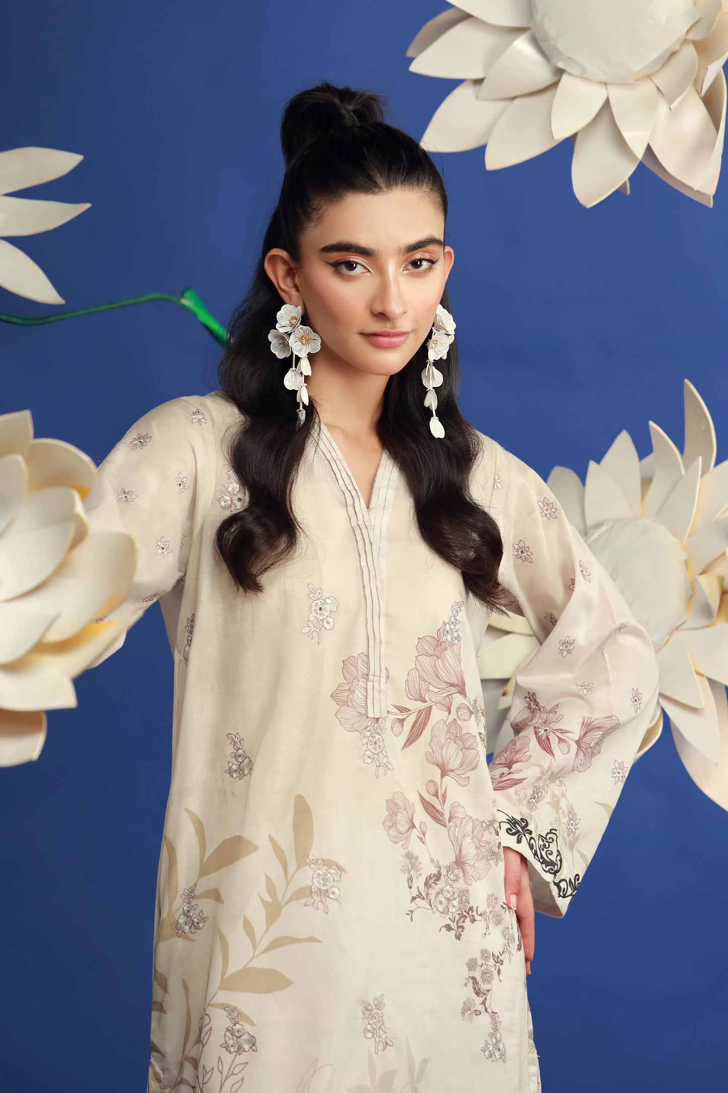 01 PIECE READY TO WEAR PRINTED EMBROIDERED SHIRT