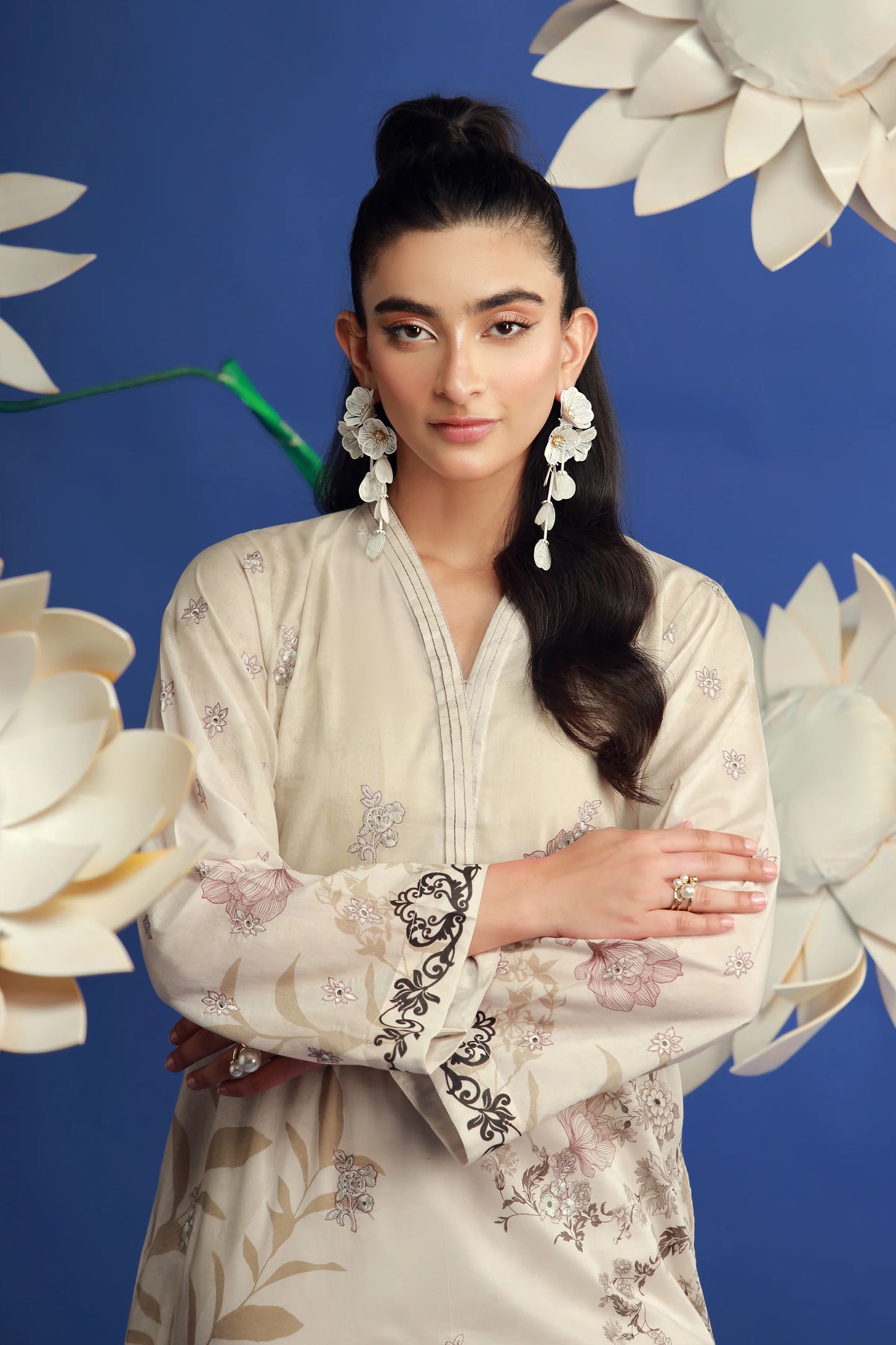 01 PIECE READY TO WEAR PRINTED EMBROIDERED SHIRT