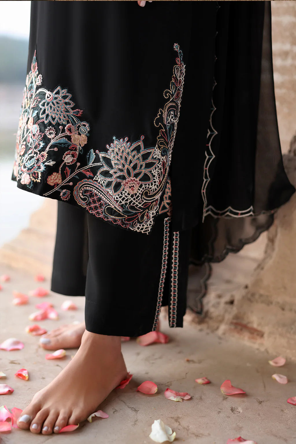 BLACK BIRD MATCHING SET