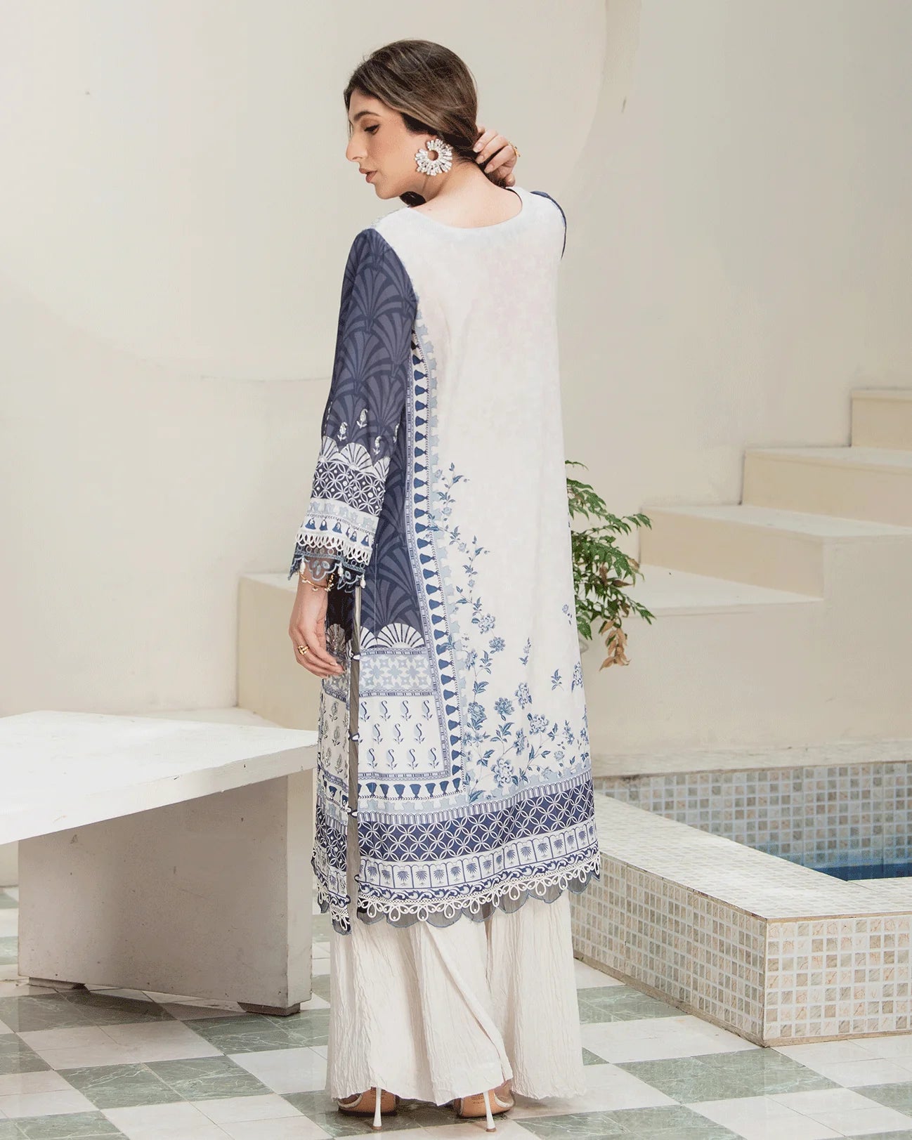 DC-2238 OFF-WHITE 2PCS HAND EMBELLISHED SHIRT WITH TROUSER