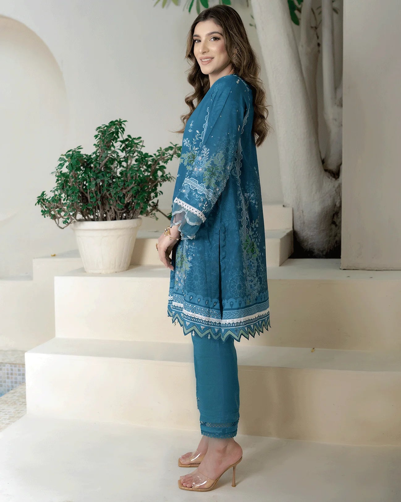 DC-2273 TURQUOISE BLUE 2PCS HAND EMBELLISHED SHIRT WITH TROUSER