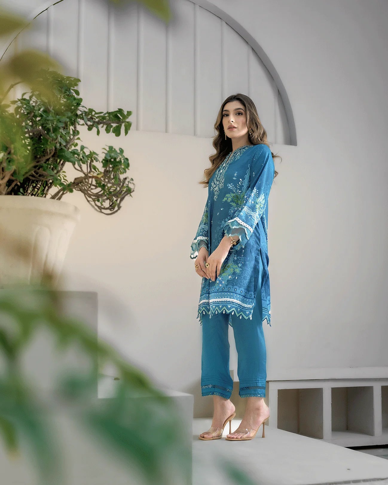 DC-2273 TURQUOISE BLUE 2PCS HAND EMBELLISHED SHIRT WITH TROUSER