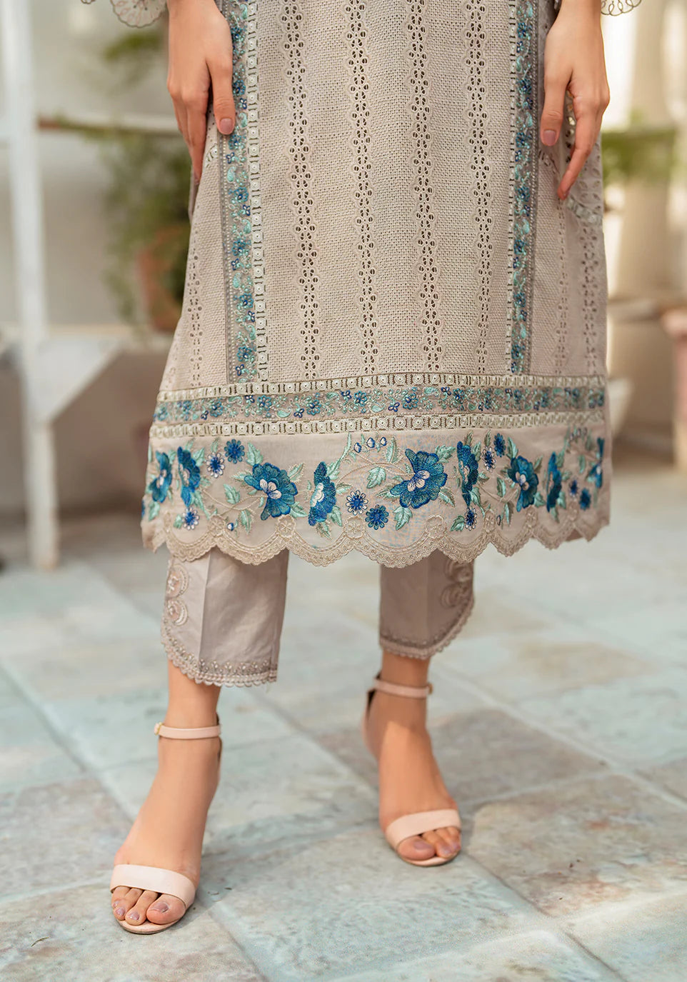 BL 010 GRIS