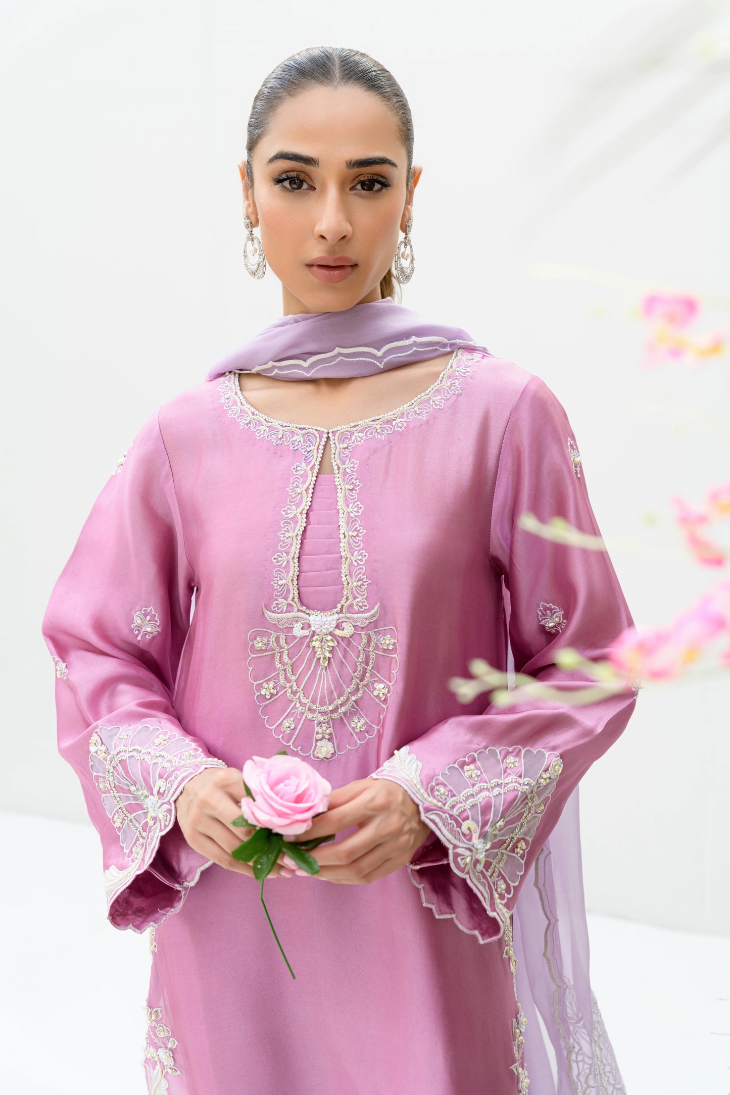 MAUVE