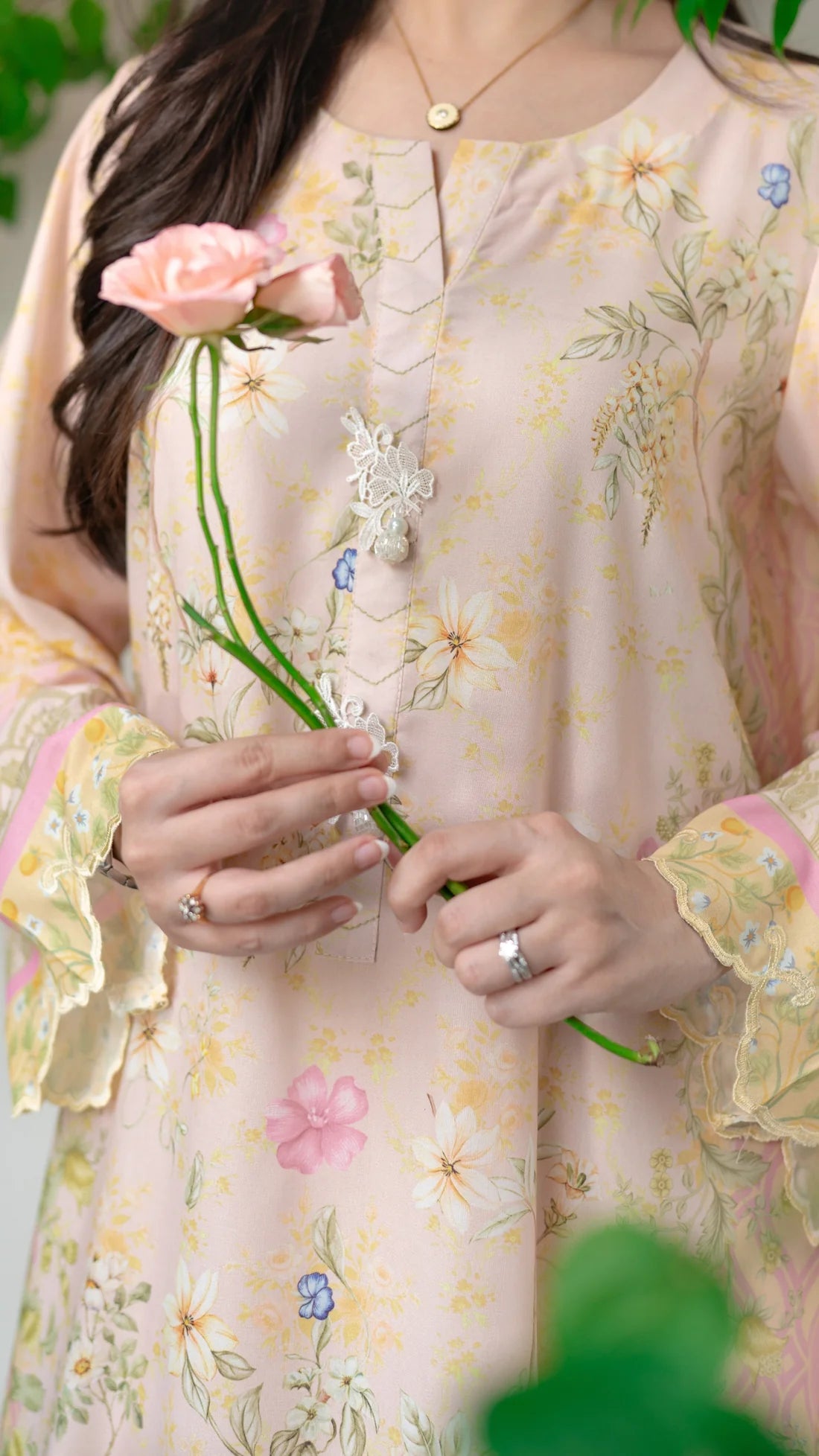 ELAHA KAFTAN AND IZAAR