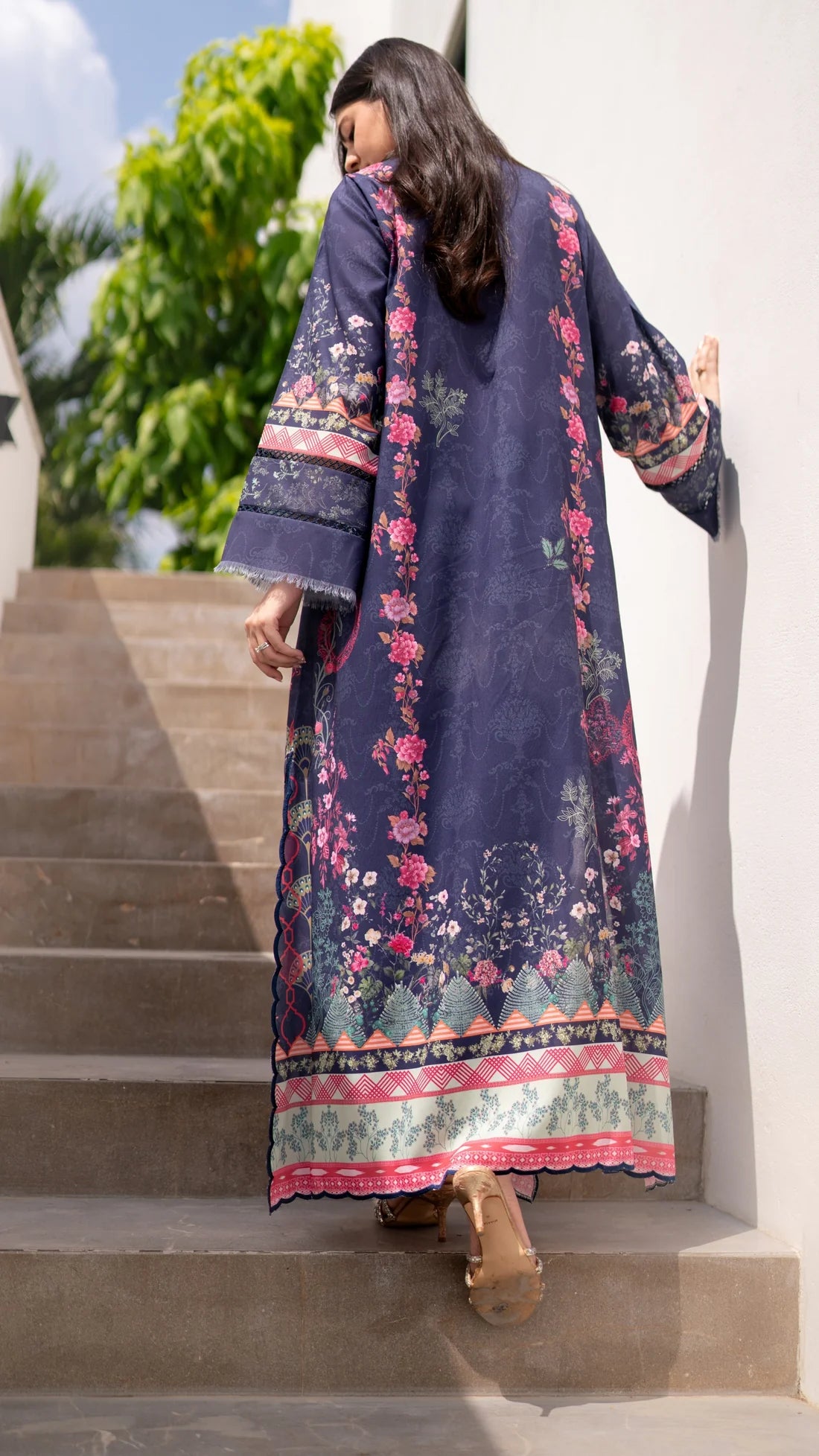 ARINA KAFTAN AND IZAAR