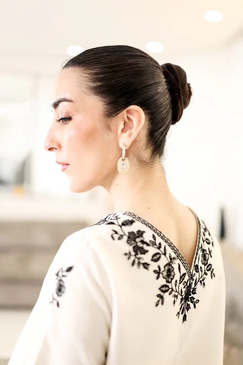 OFF-WHITE & BLACK LUXURY EMBROIDERED FARSHI SET (NPA2-25302)