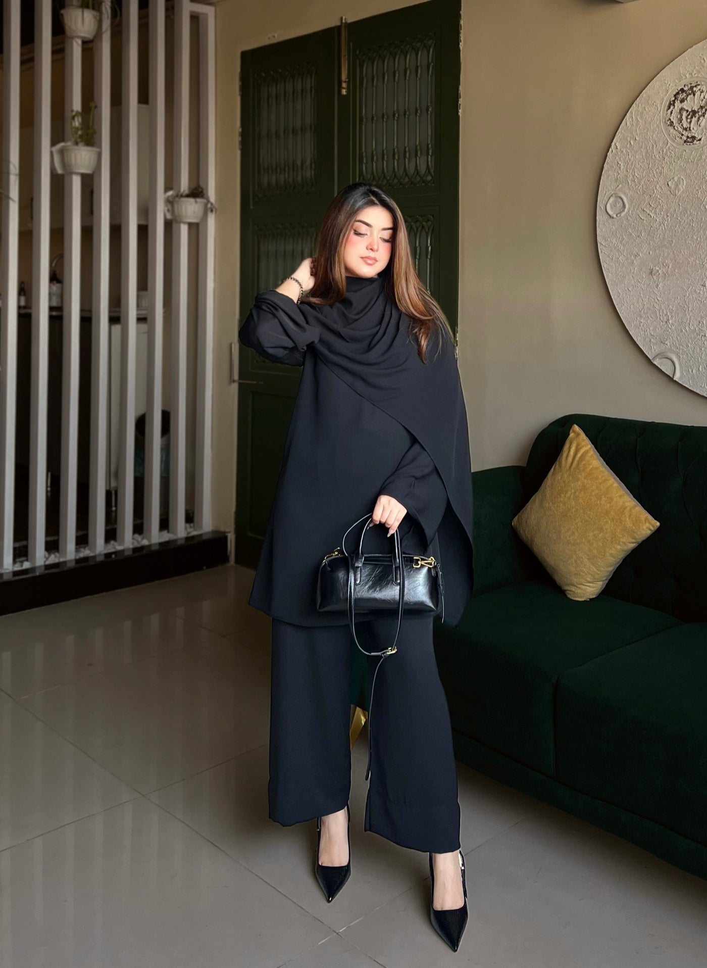 BLACK DRAPE SET