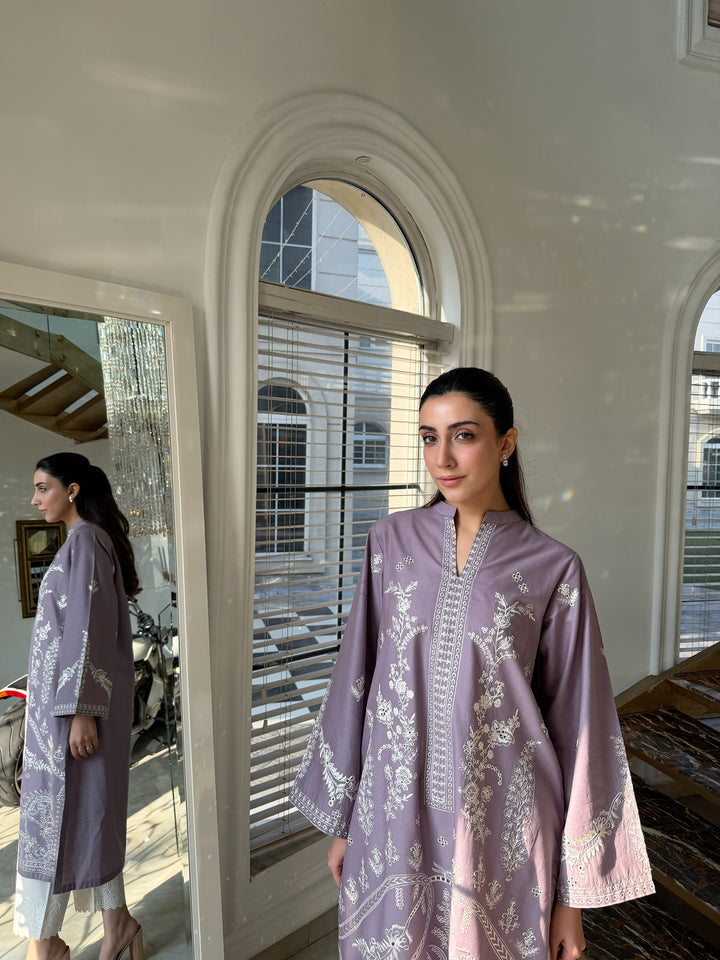 MALLOW - MAUVE EMBROIDERED KURTA