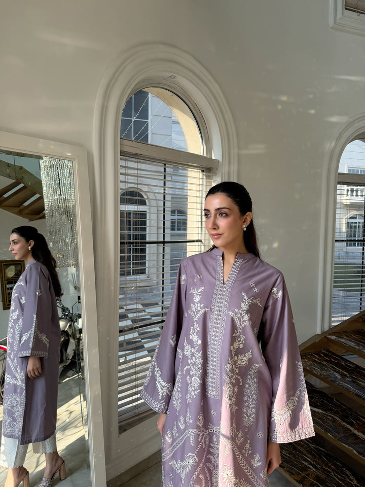 MALLOW - MAUVE EMBROIDERED KURTA