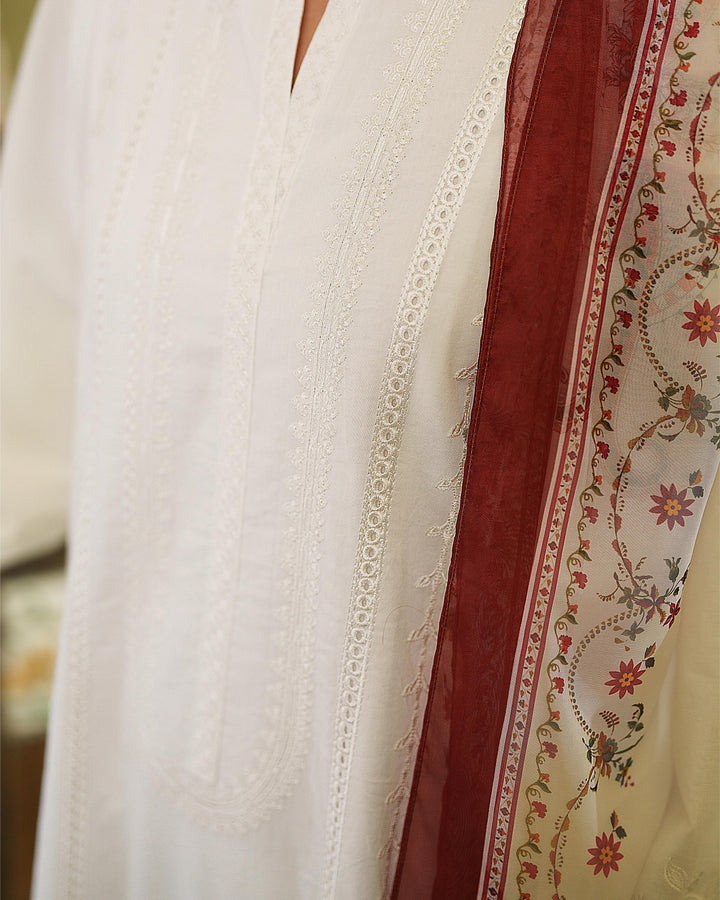 IRIS WHITE LUXURY EMBROIDERED LAWN SET