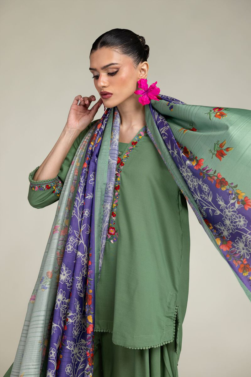 GREEN FLORAL EMBROIDERED RAW SILK SUIT