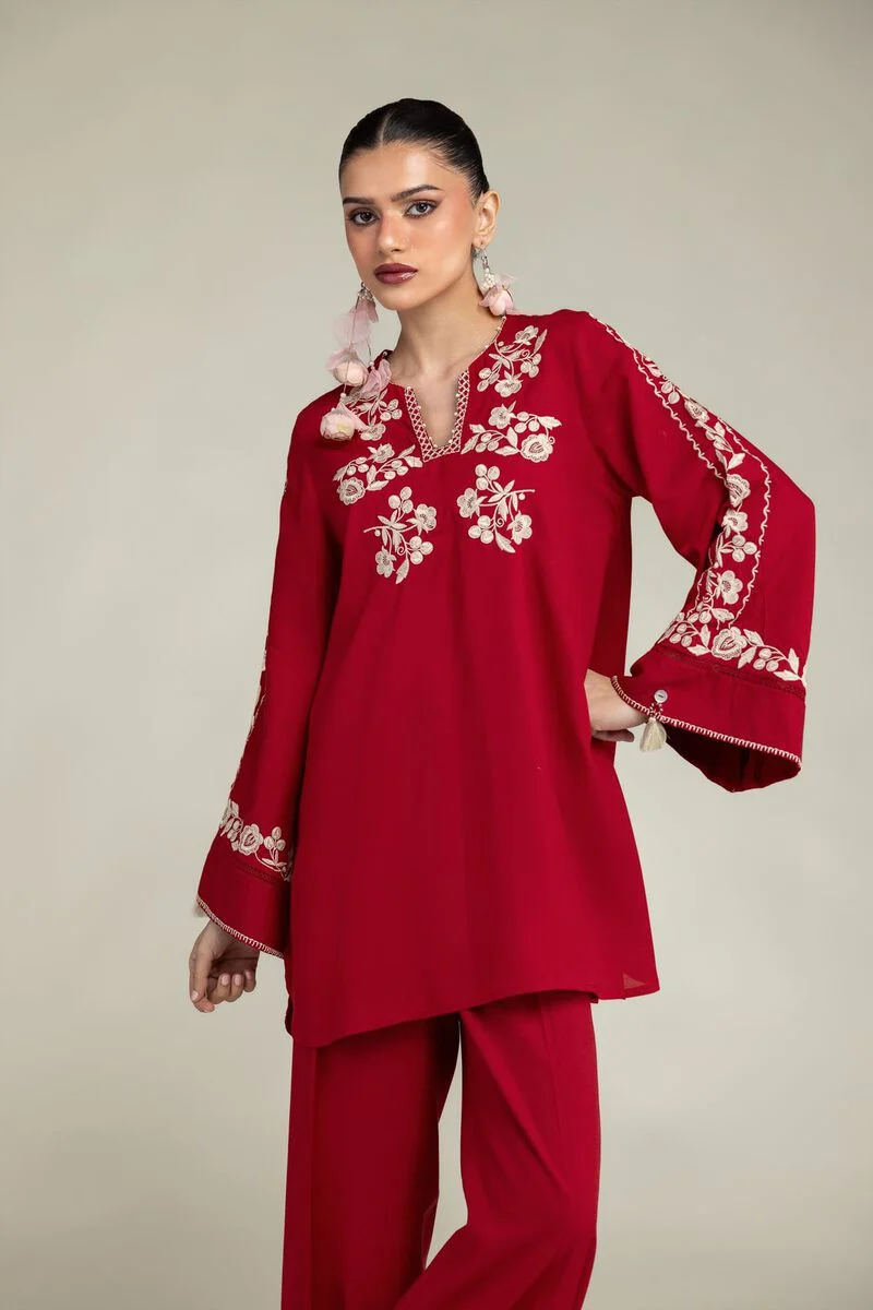 RED FLORAL EMBROIDERED POLYESTER SILK SUIT