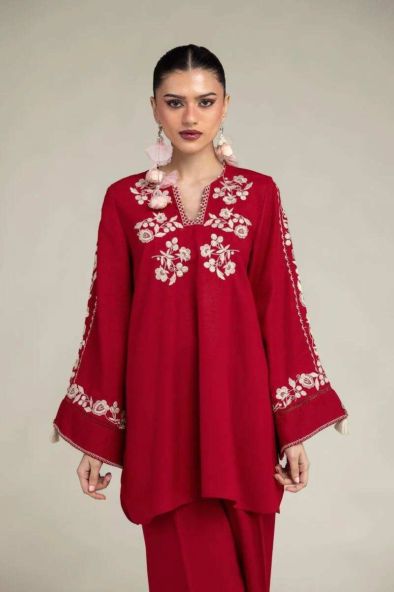 RED FLORAL EMBROIDERED POLYESTER SILK SUIT