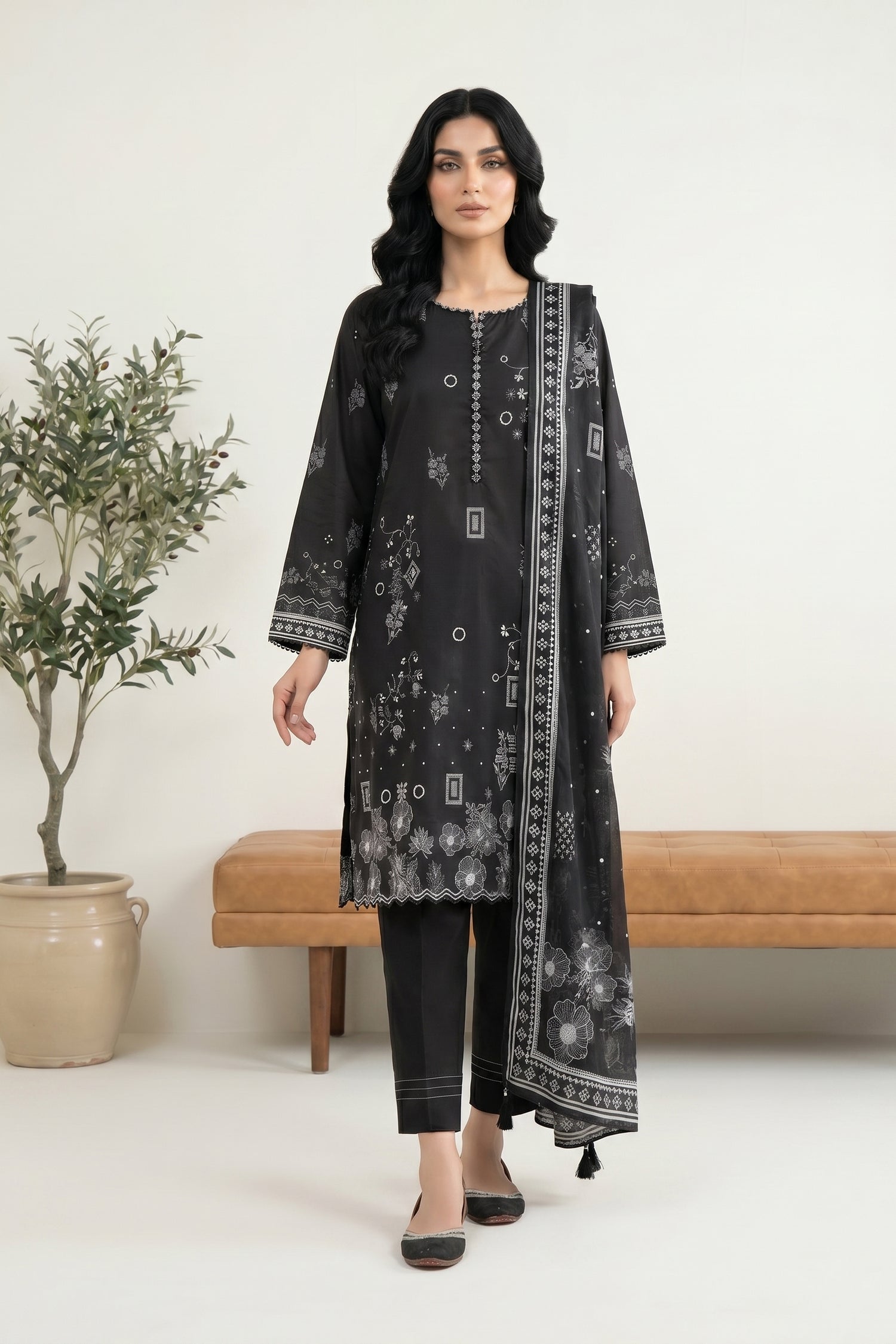 LAKHANY 03 PIECE STITCHED MONOCHROME PRINTED LAWN