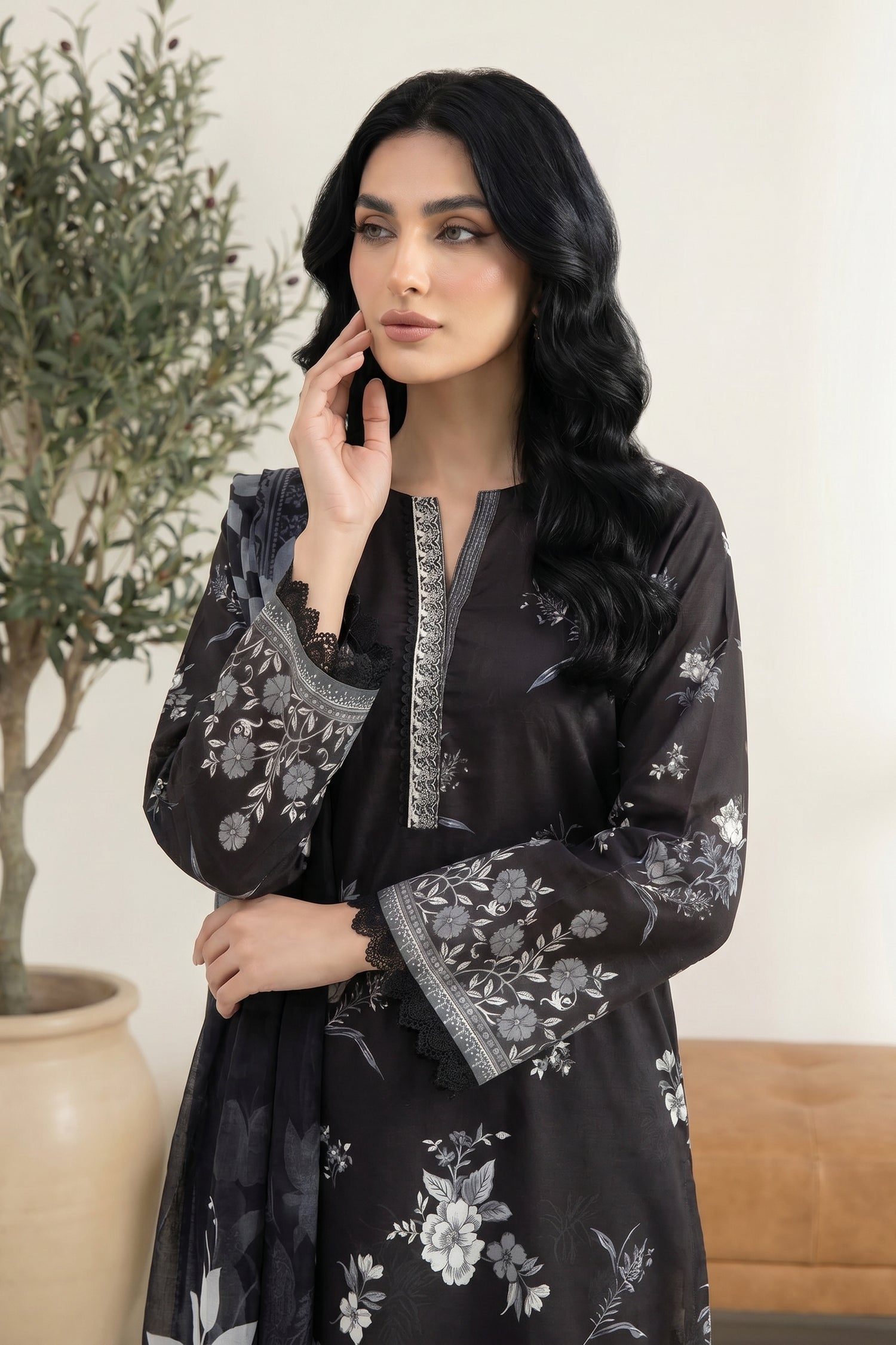 LAKHANY 03 PIECE STITCHED MONOCHROME PRINTED LAWN