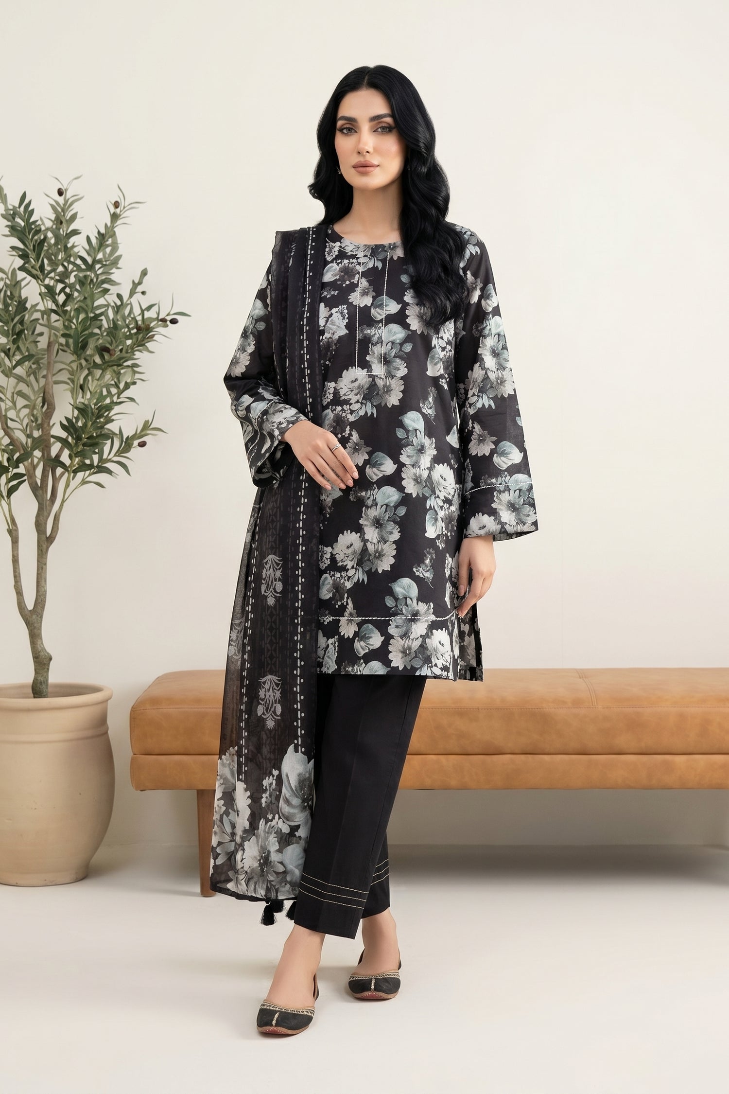 LAKHANY 03 PIECE STITCHED MONOCHROME PRINTED LAWN
