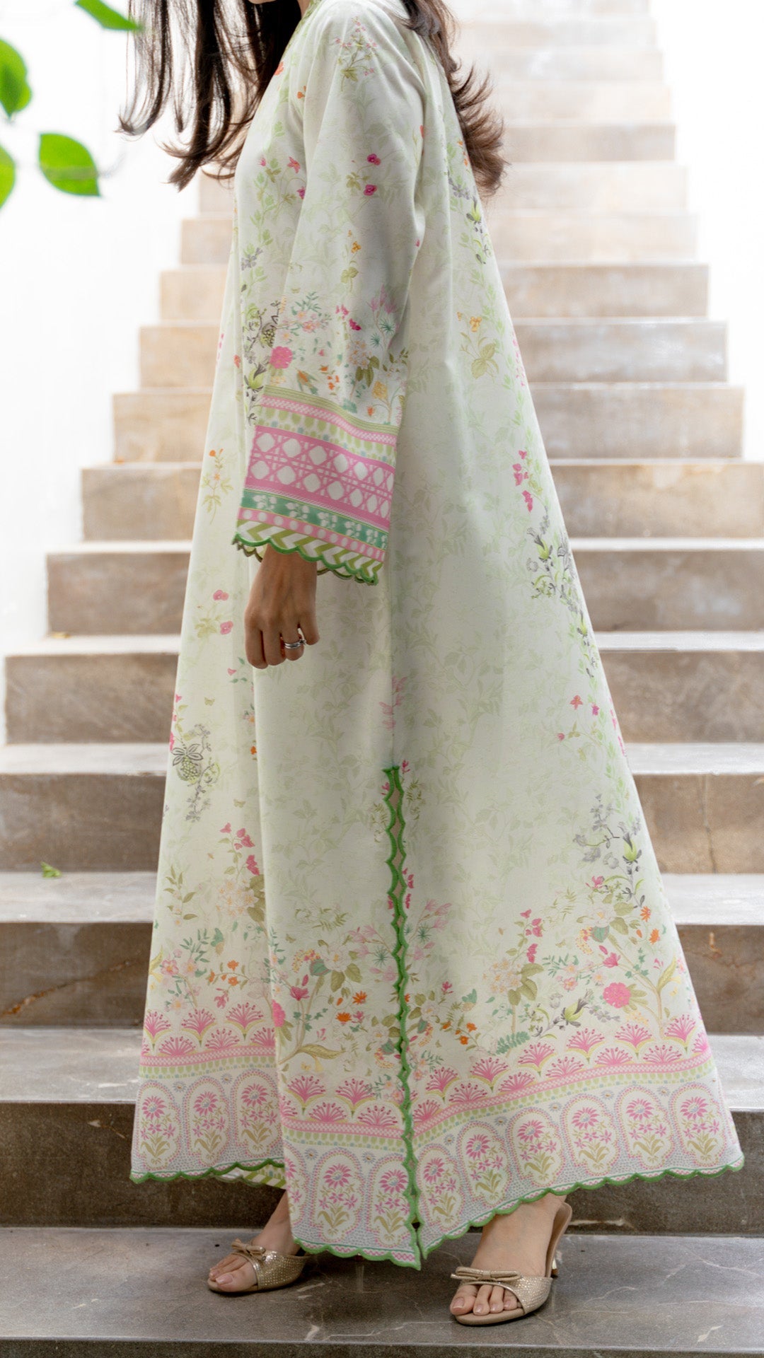 VELA KAFTAN AND IZAAR