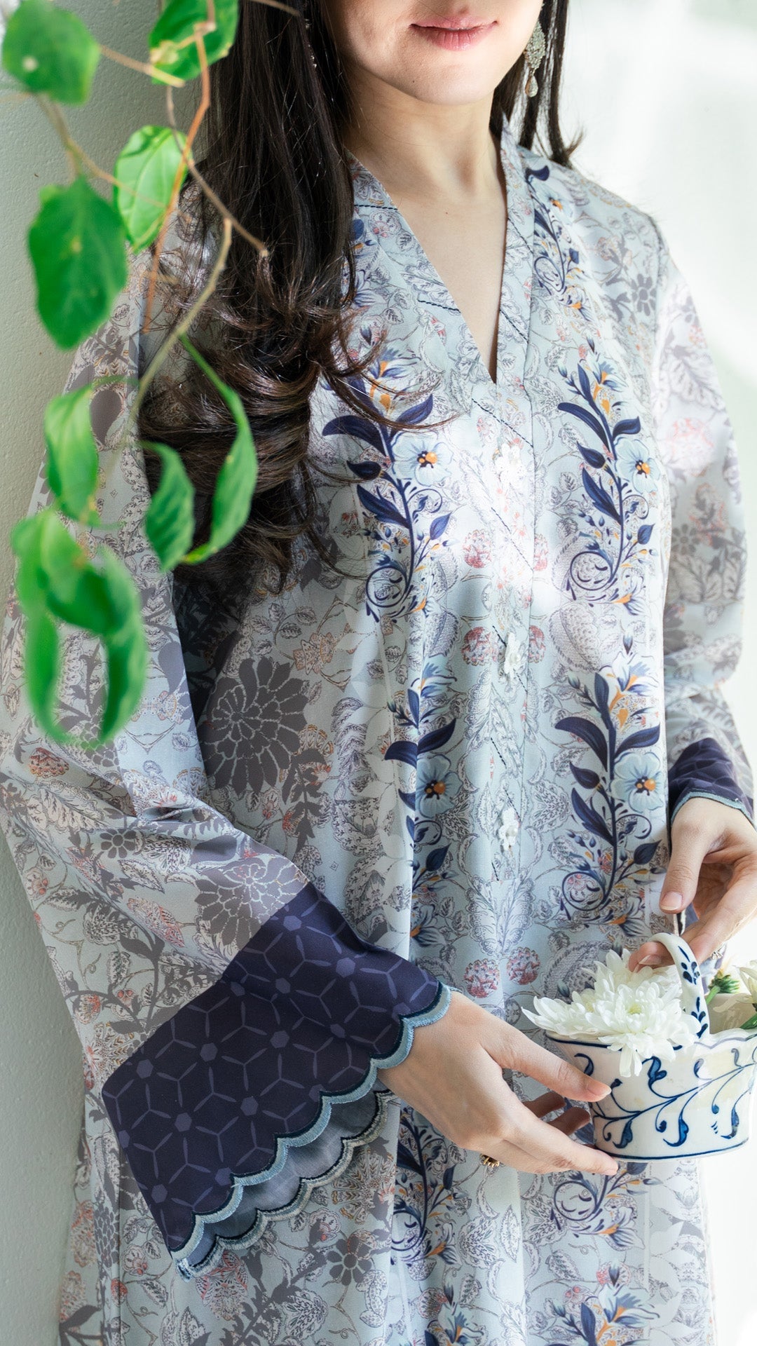 HALO KAFTAN AND IZAAR