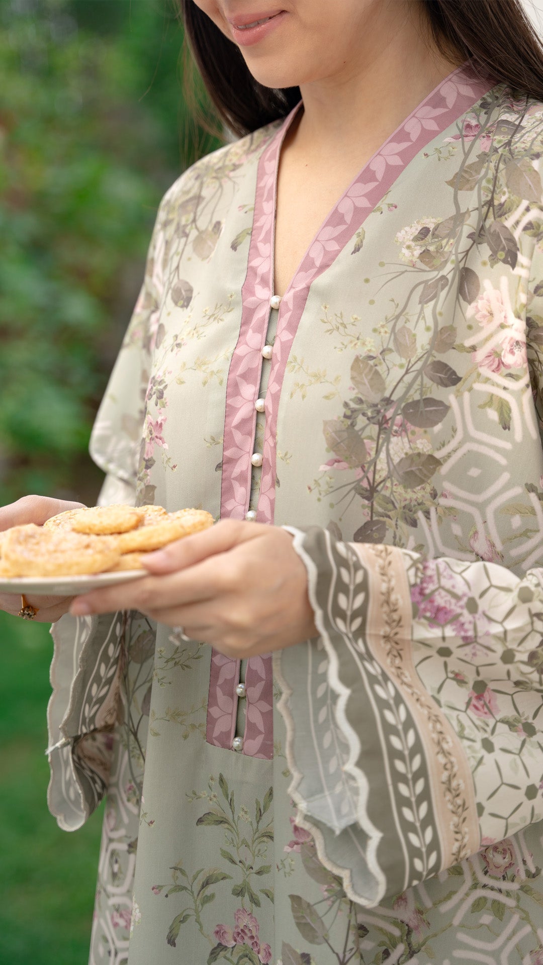 COVE KAFTAN AND IZAAR