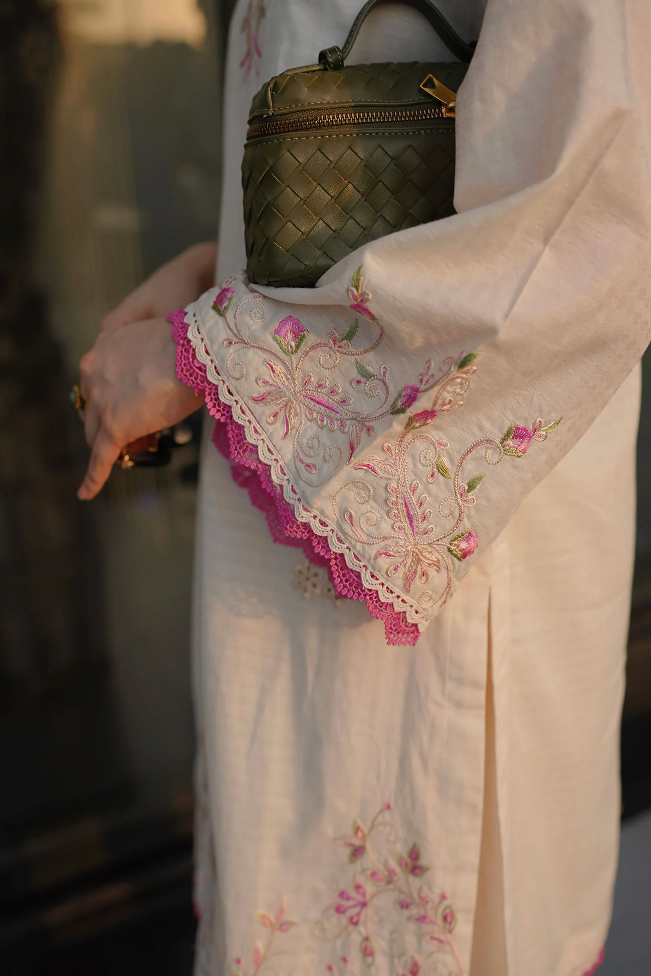 DHANAK SS26DC-2592 - OFF WHITE - COTTON JACQUARD - 2PCS - EMBROIDERED KURTA WITH TROUSER
