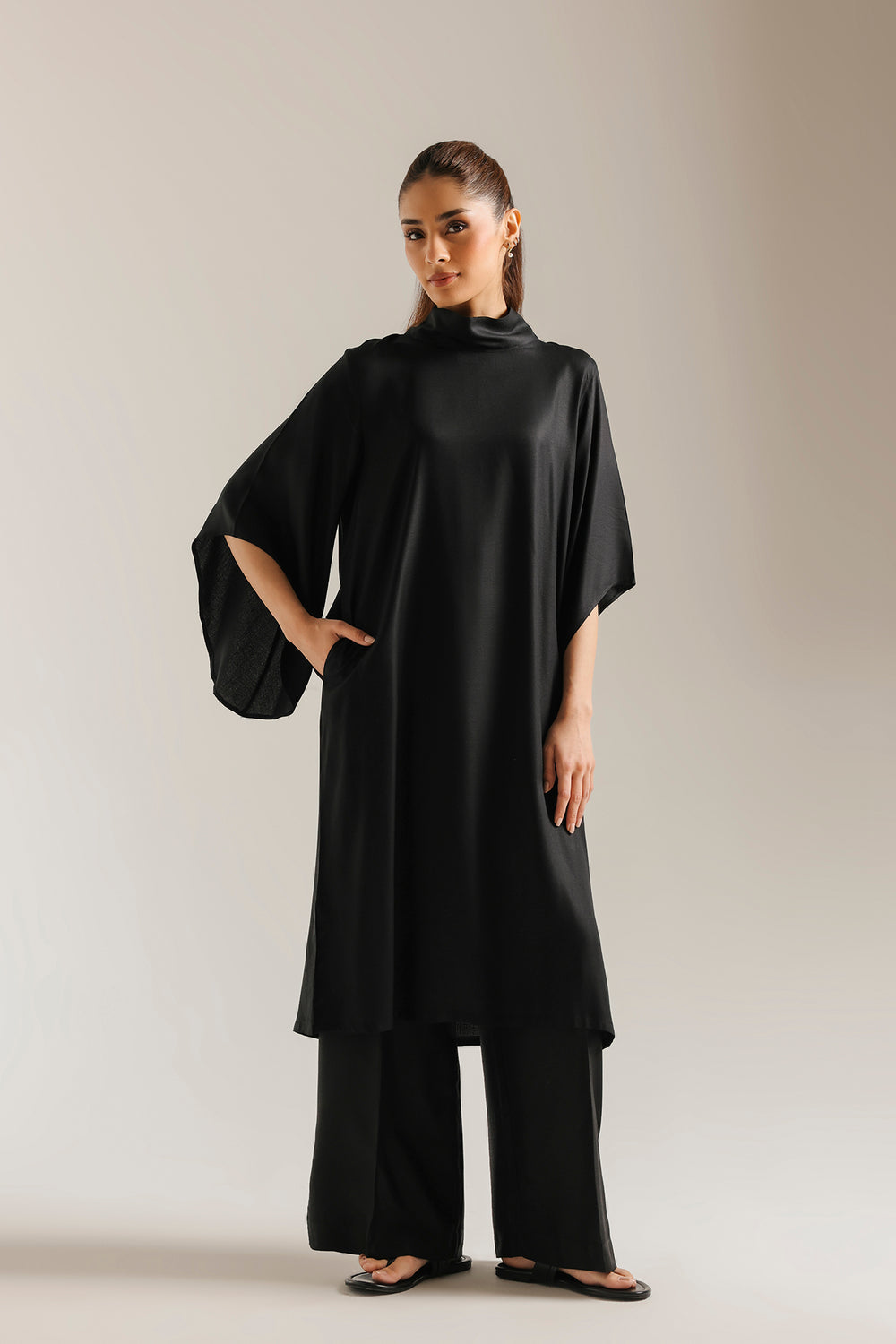ETHNC SOLID SUIT - BLACK | E9660-102-901
