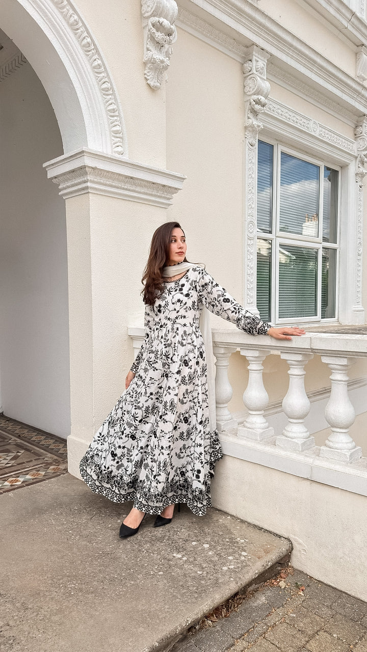 AMELIA - WHITE EMBROIDERED KALIDAR