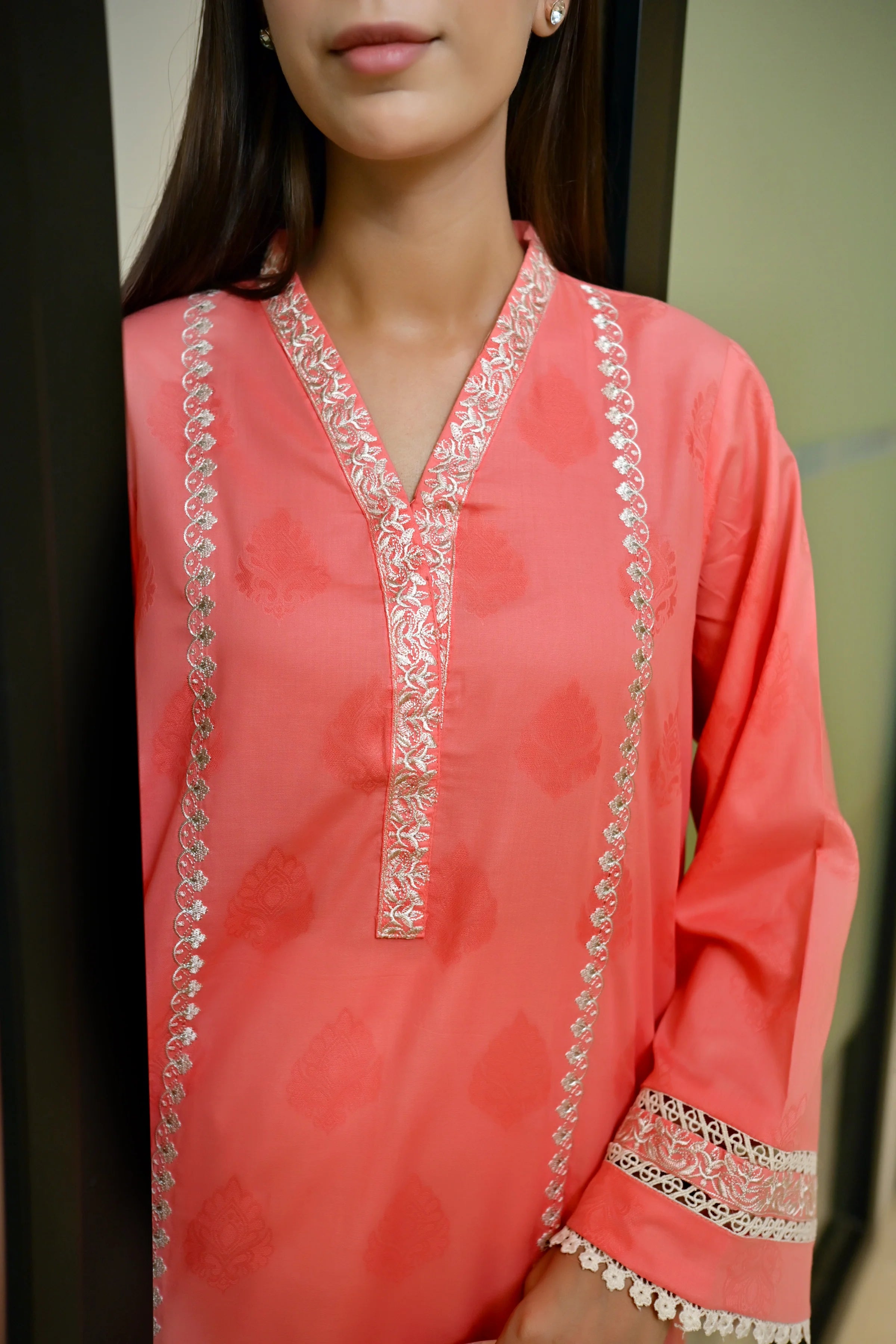 01 PIECE READY TO WEAR EMBROIDERED COTTON JACQUARD SHIRT