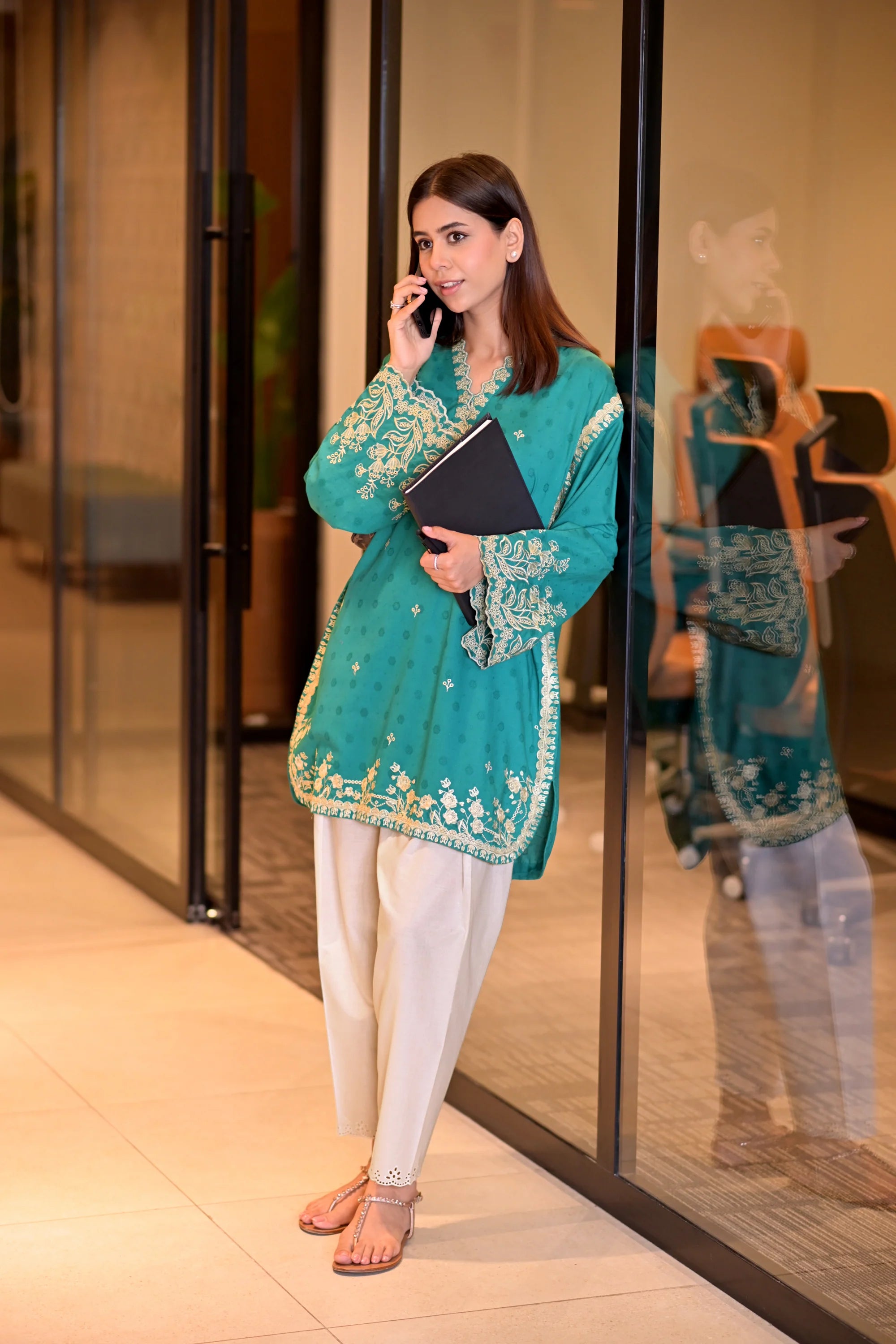 01 PIECE READY TO WEAR EMBROIDERED COTTON JACQUARD SHIRT