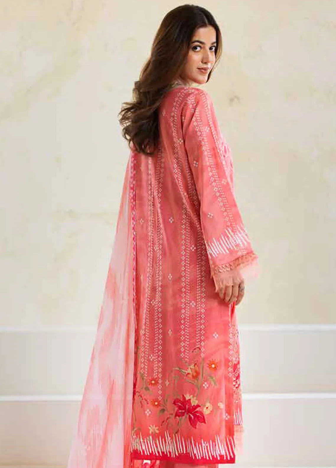 CHIKANKARI LAWN SUIT RA24A AF-82
