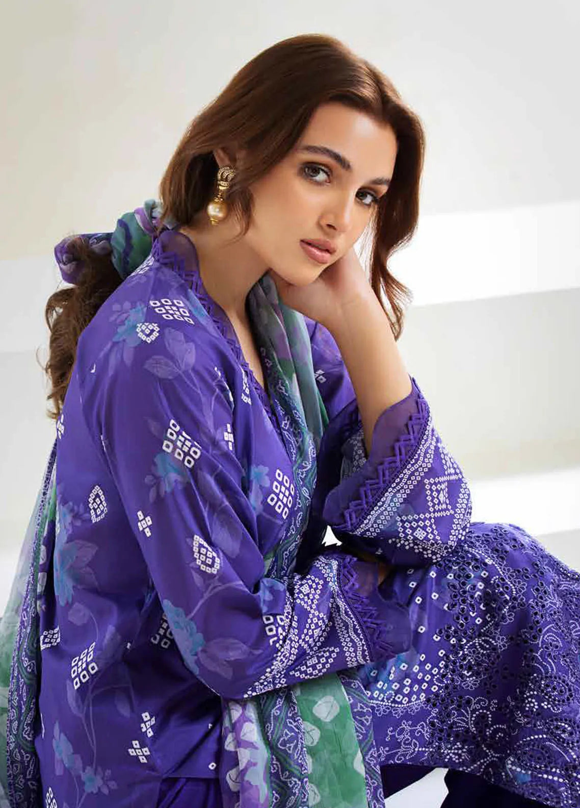 CHIKANKARI LAWN SUIT - RA24A AF-85