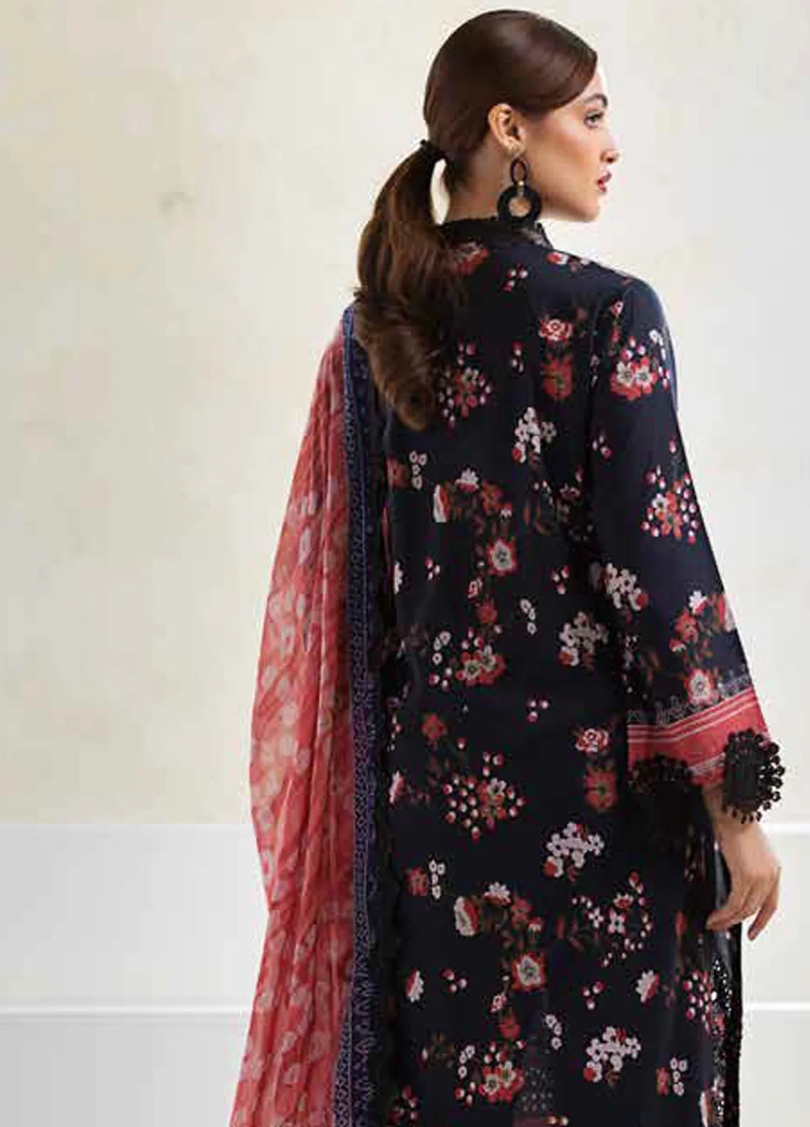 CHIKANKARI LAWN SUIT RA24A AF-88