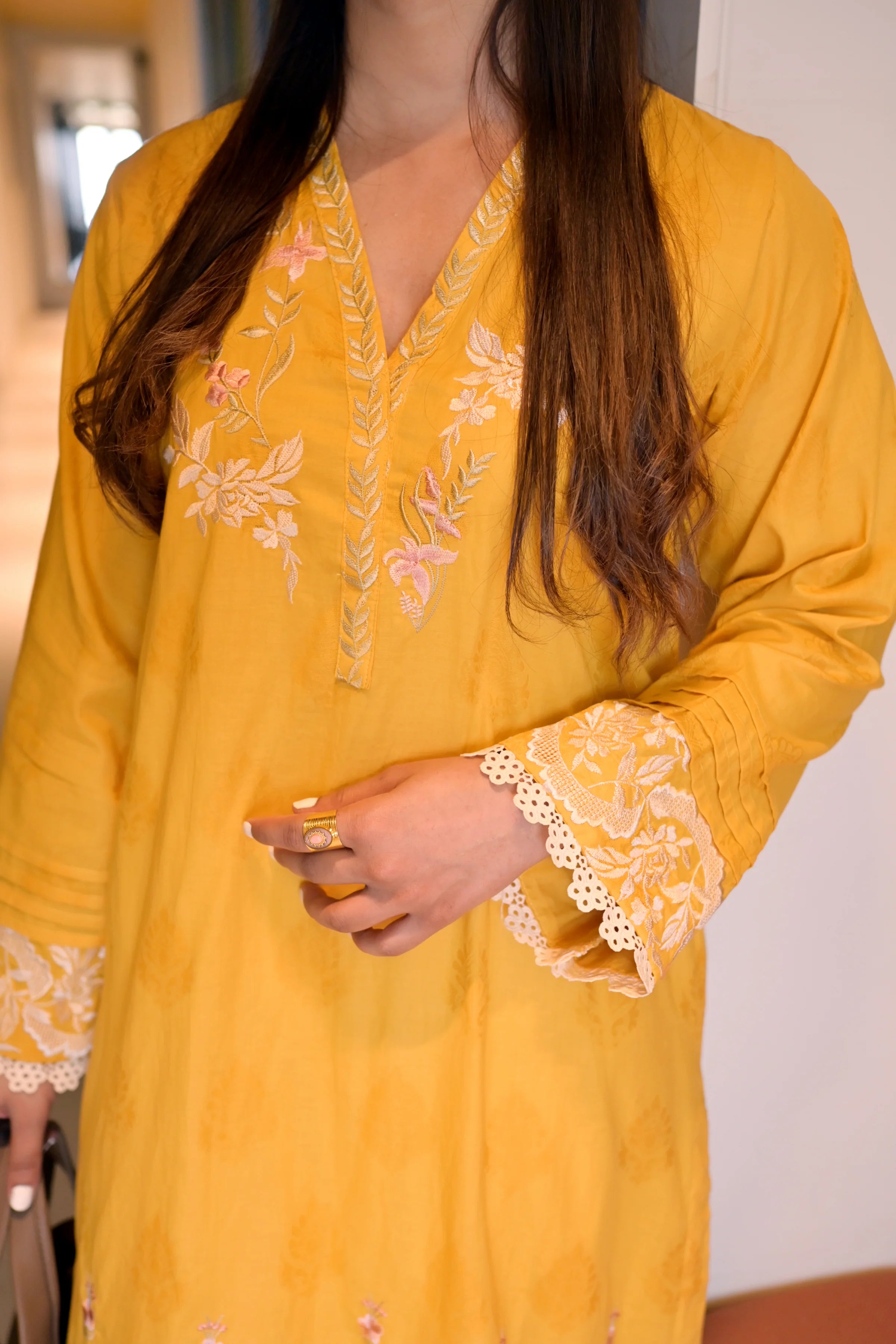 01 PIECE READY TO WEAR EMBROIDERED COTTON JACQUARD SHIRT