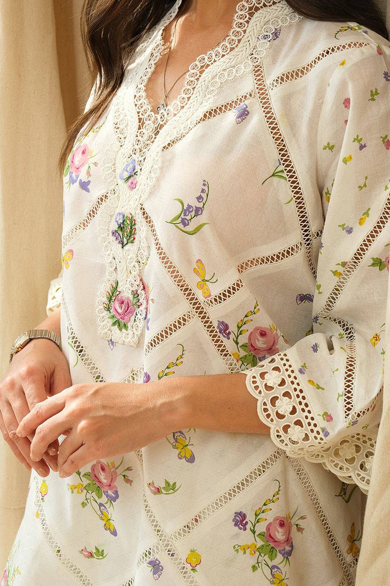 FARIDA HASAN SPRING '23 | BOXY BUTTERFLY