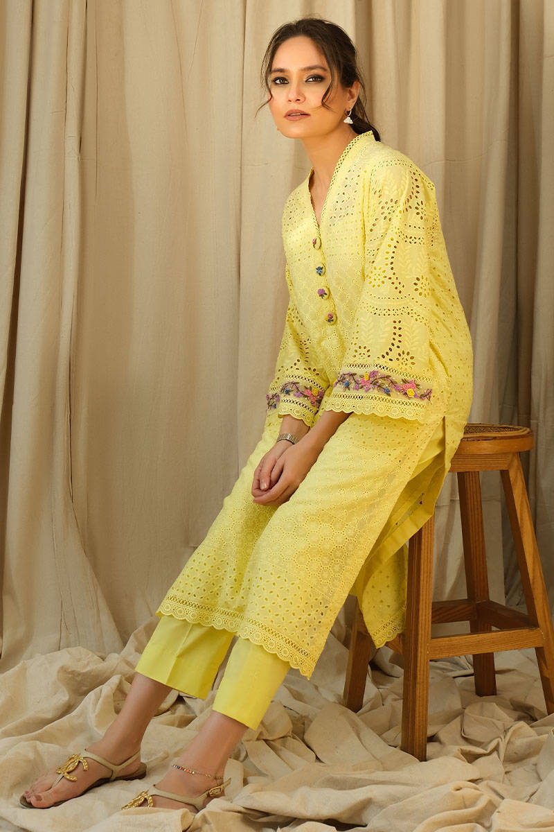 FARIDA HASAN SPRING SUMMER '23 | FRENCH FLORAL CHIKAN