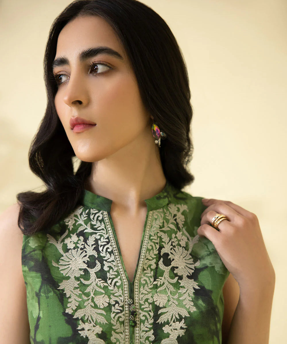 SAPPHIRE LAWN VOL 1 | 2 PIECE - DIGITAL PRINTED EMBROIDERED LAWN SUIT
