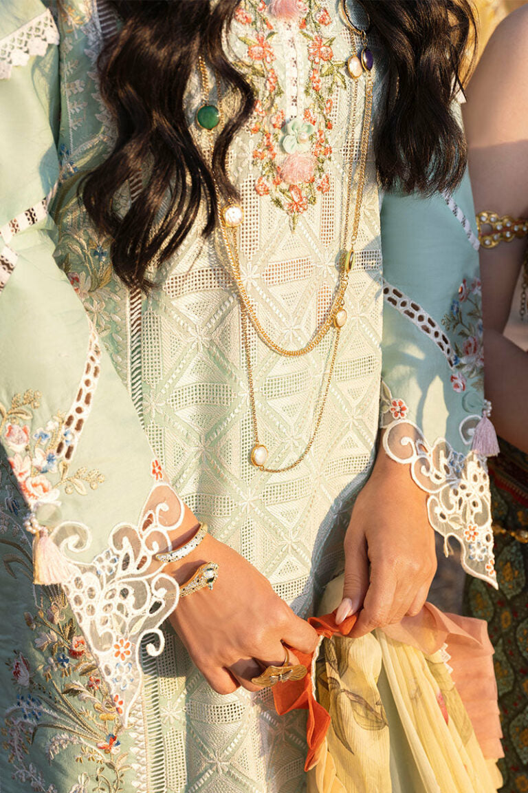 MUSHQ LAWANA LUXURY LAWN '23 | PARINYA
