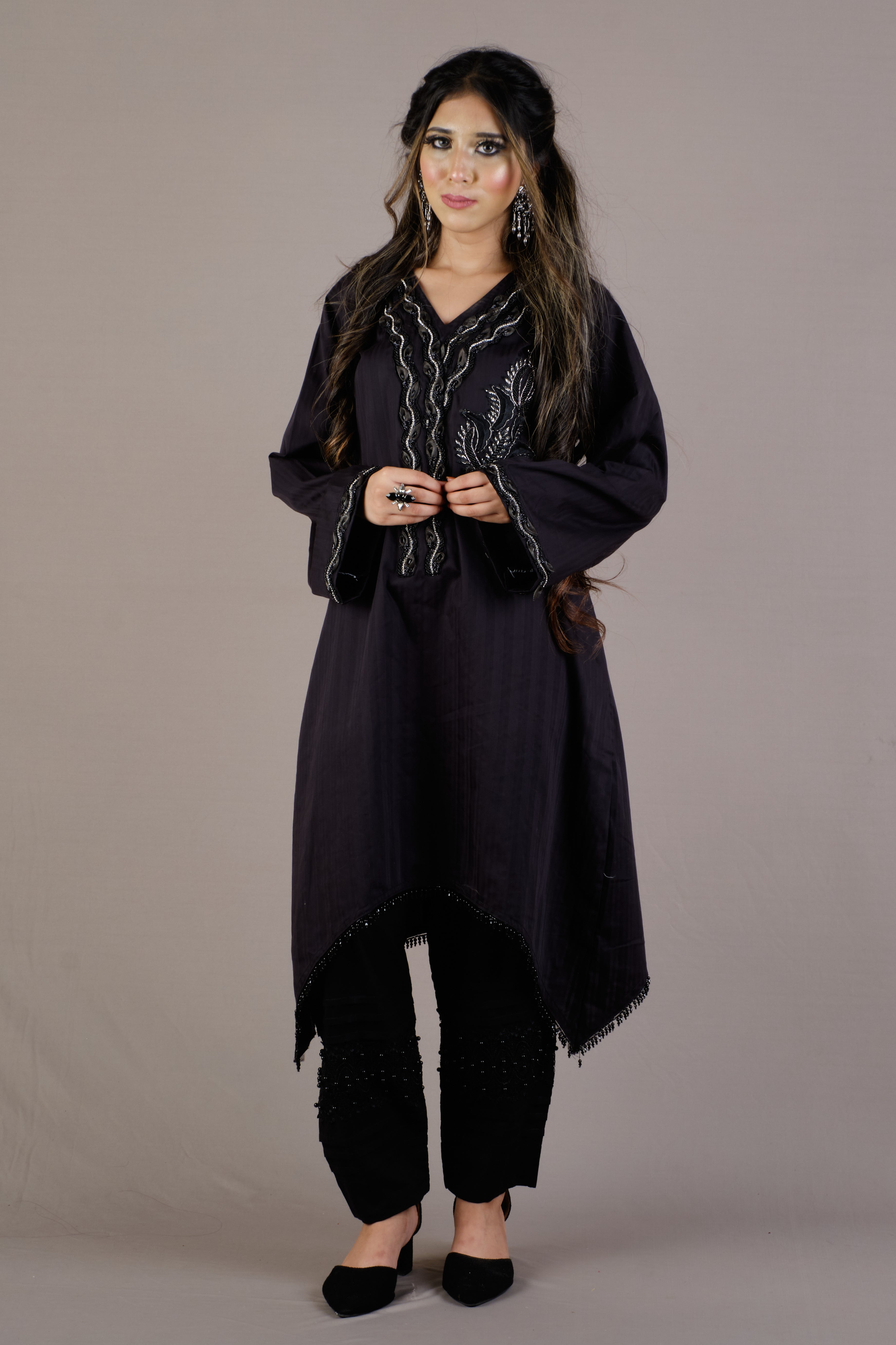 BRAIDED BLACK