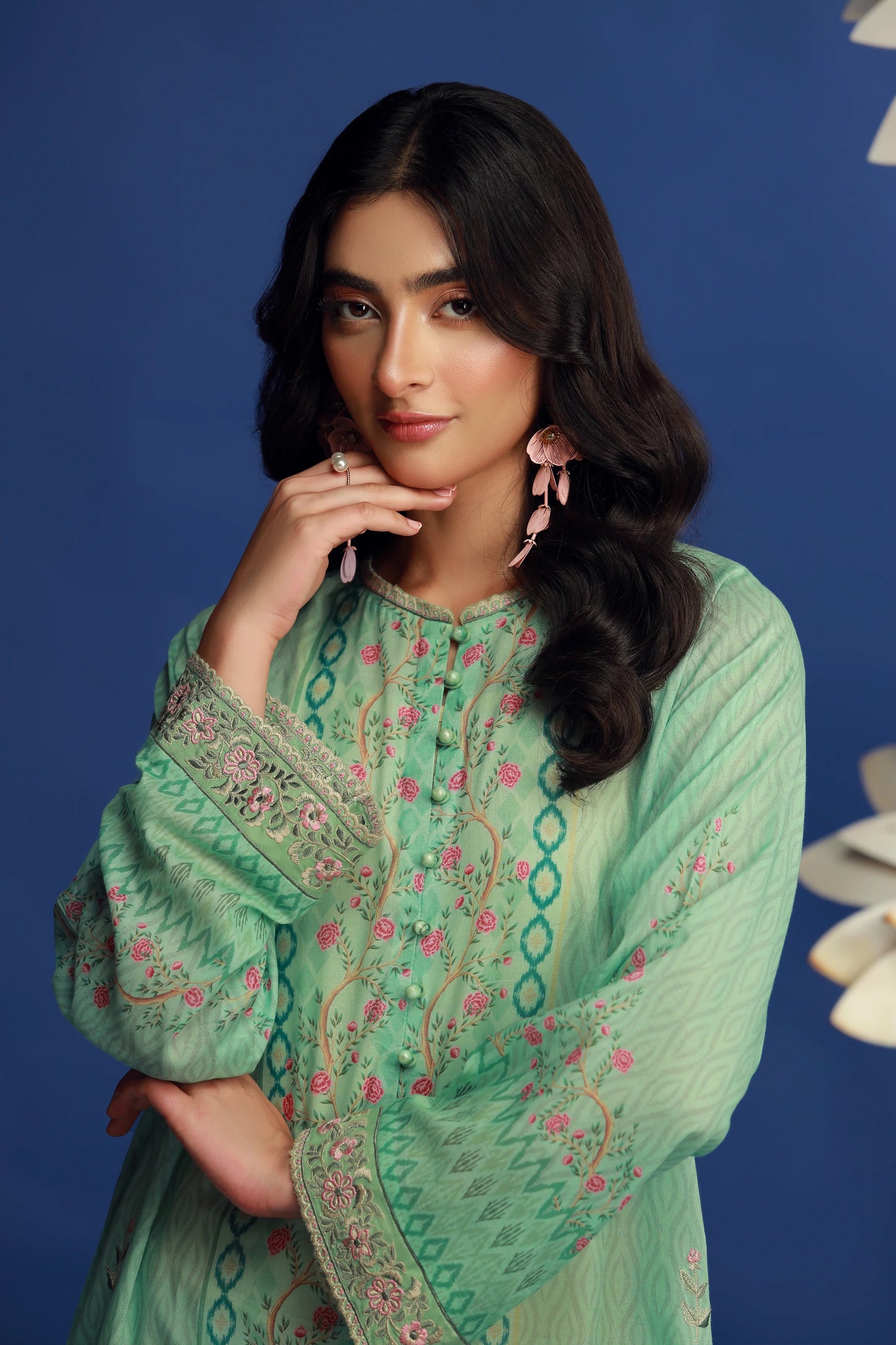 01 PIECE READY TO WEAR PRINTED EMBROIDRED SHIRT