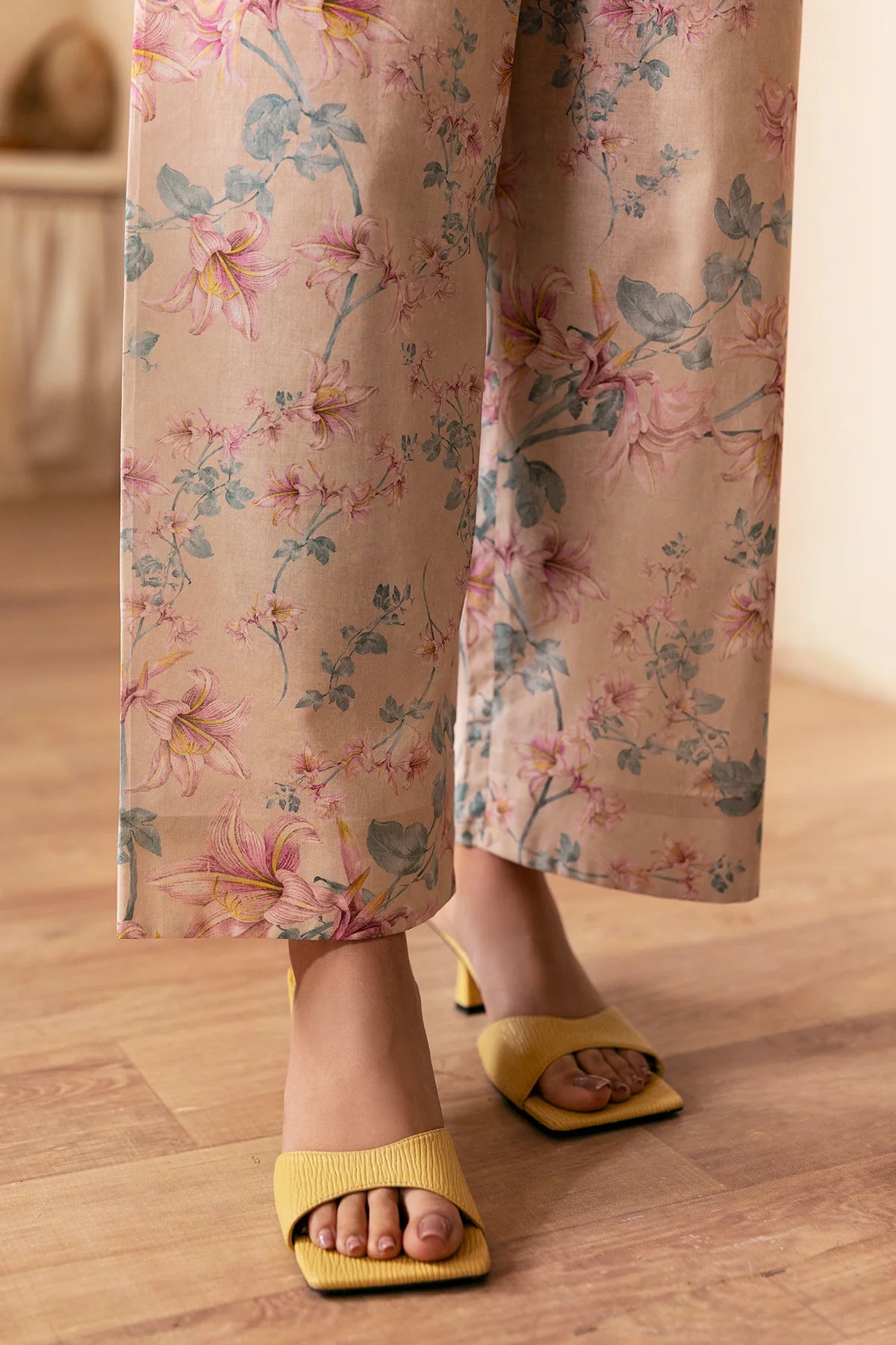 IVORY BLOSSOM