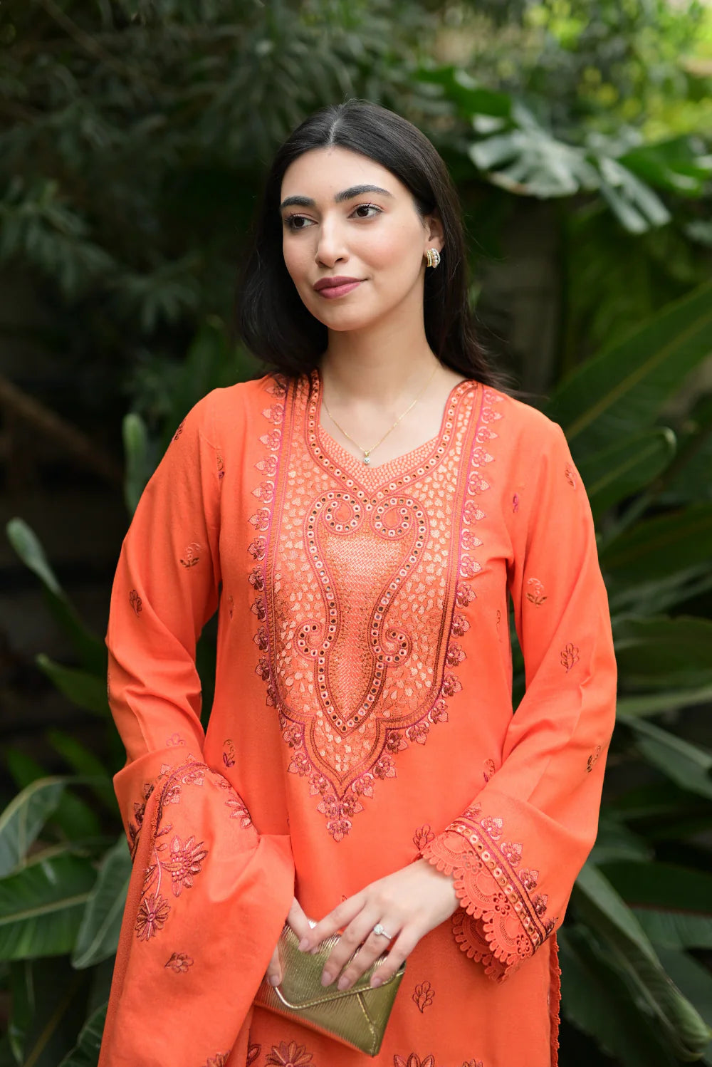 EMBROIDERED KARANDI D-1007