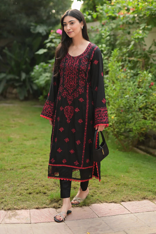 EMBROIDERED LINEN D-1009