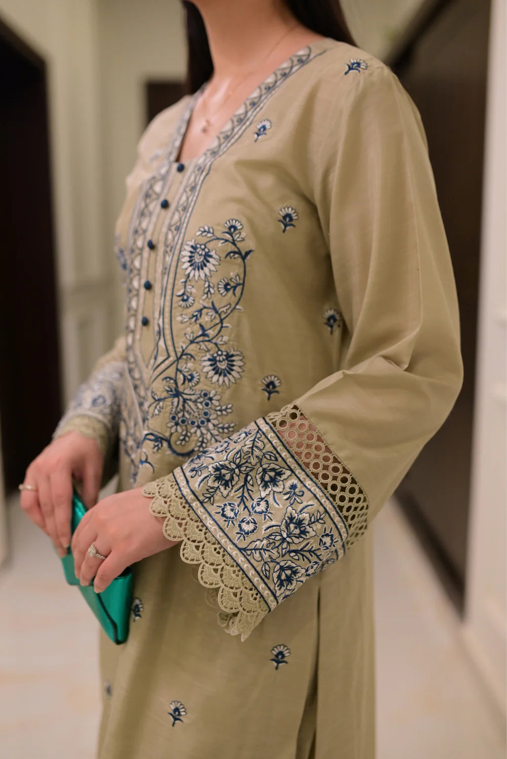 EMBROIDERED RAW SILK D-1003