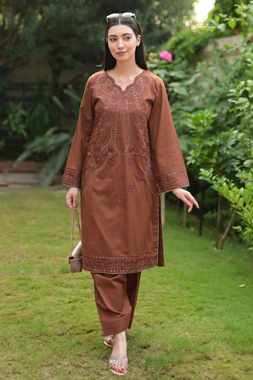 EMBROIDERED SLUB KHADDAR D-1012