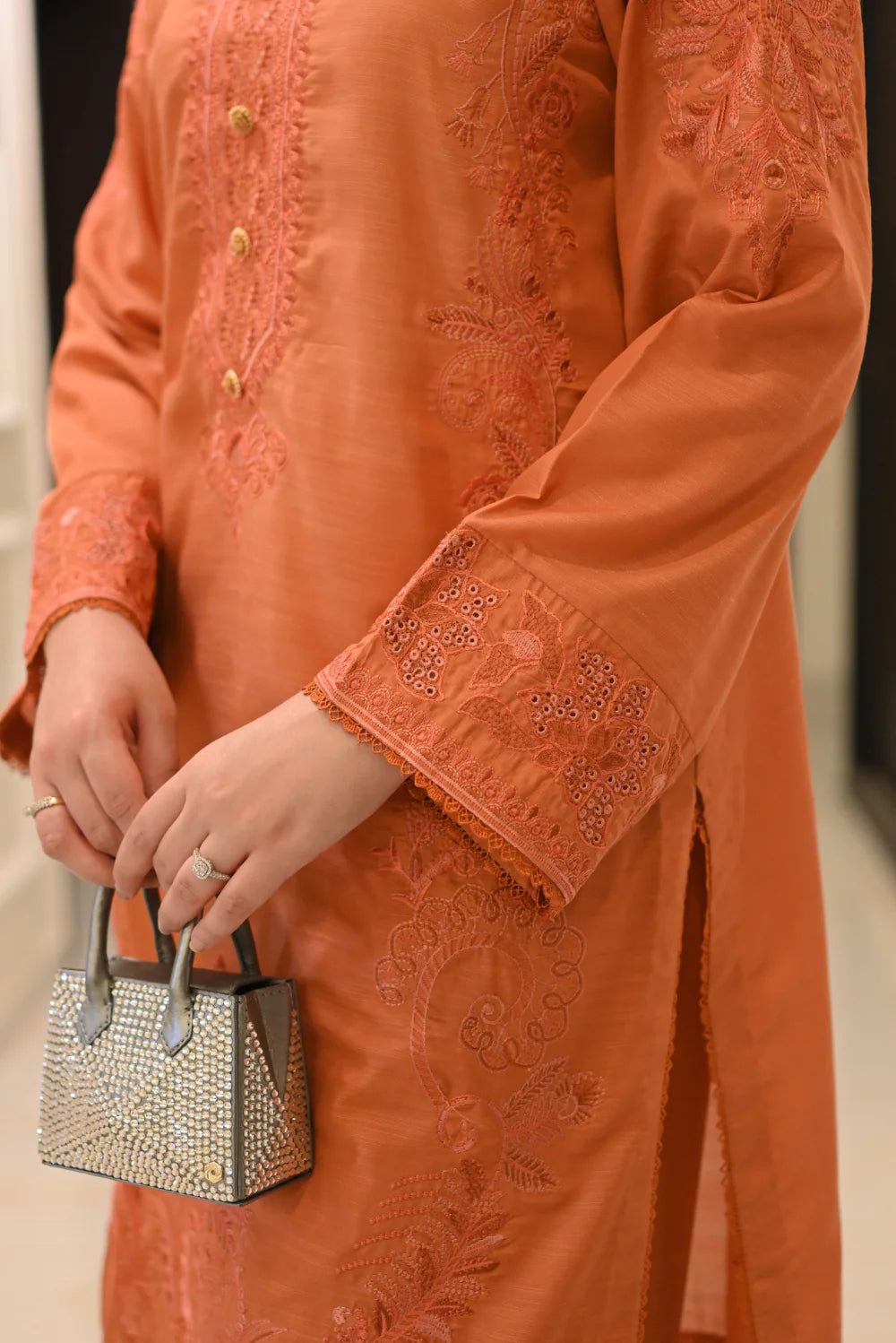 EMBROIDERED RAW SILK D-1004